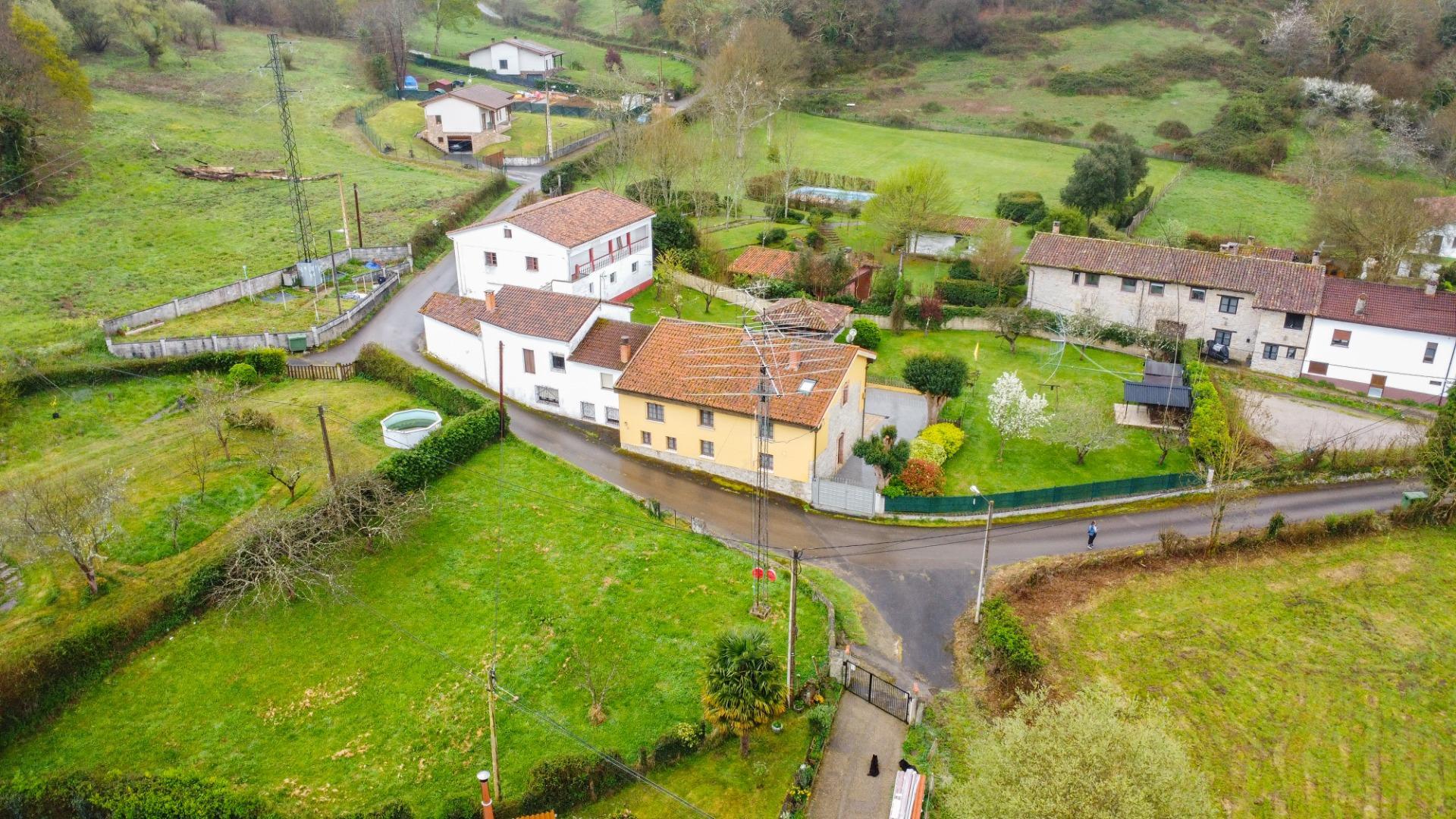 Terreno en venta en calle Ceñal, 7, Siero 21/39