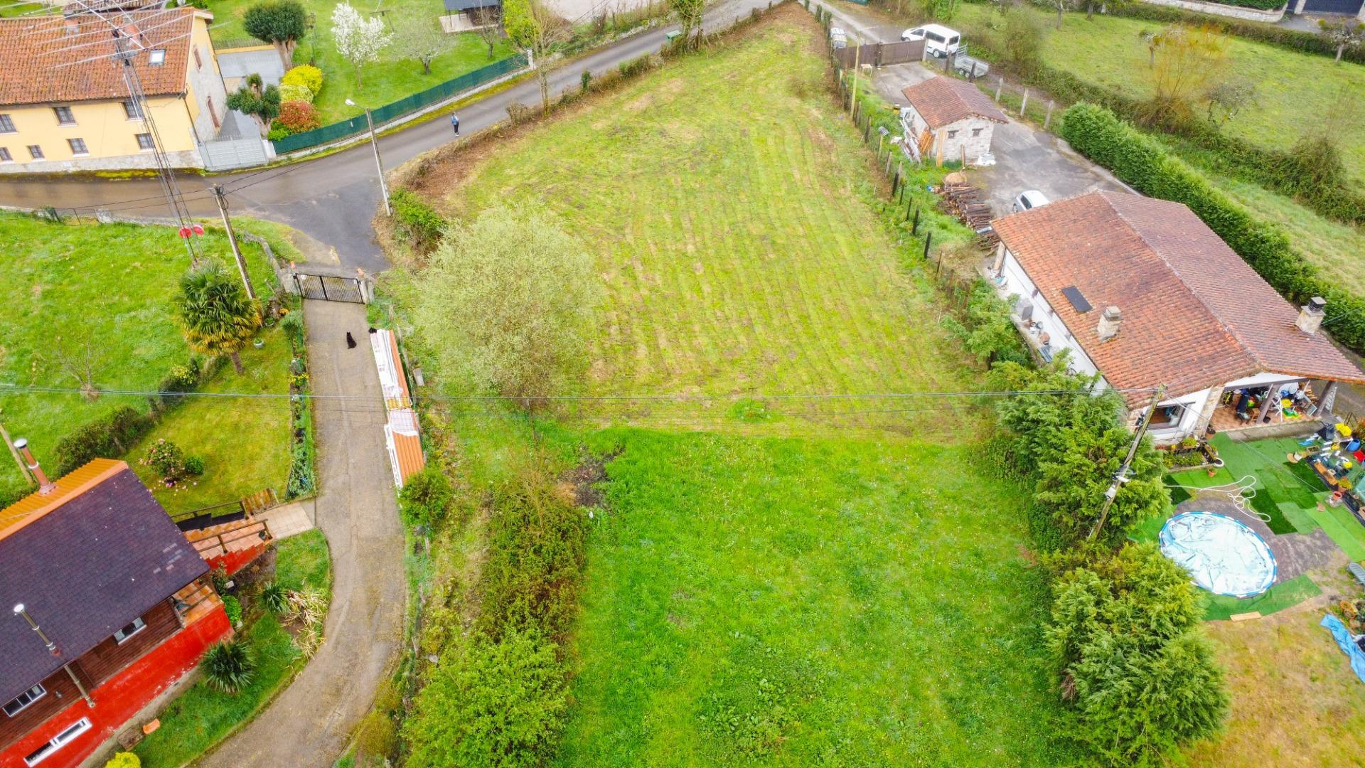 Terreno en venta en calle Ceñal, 7, Siero 25/39