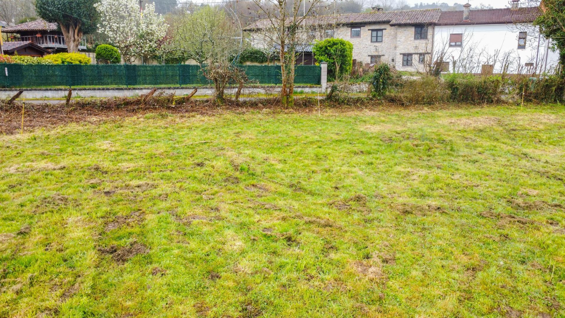 Terreno en venta en calle Ceñal, 7, Siero 30/39