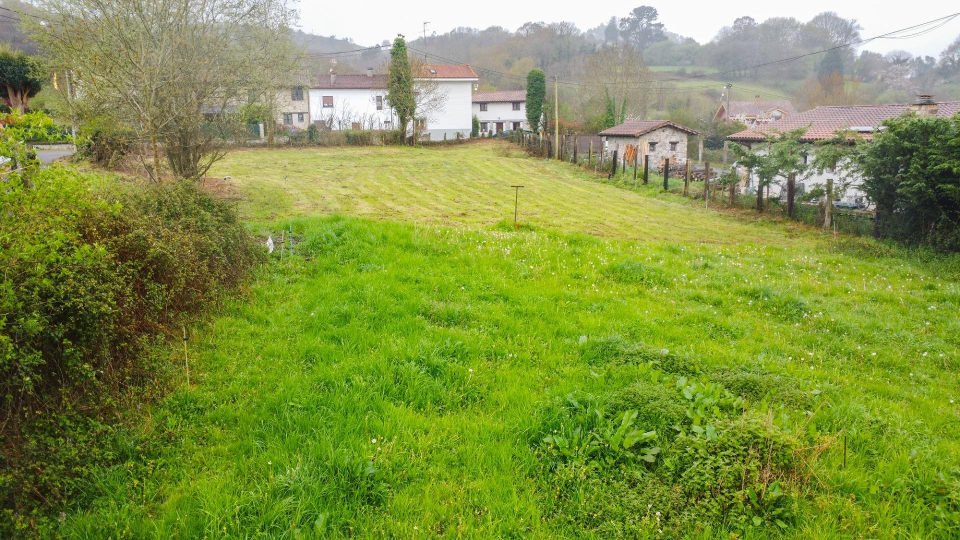 Terreno en venta en calle Ceñal, 7, Siero 38/39