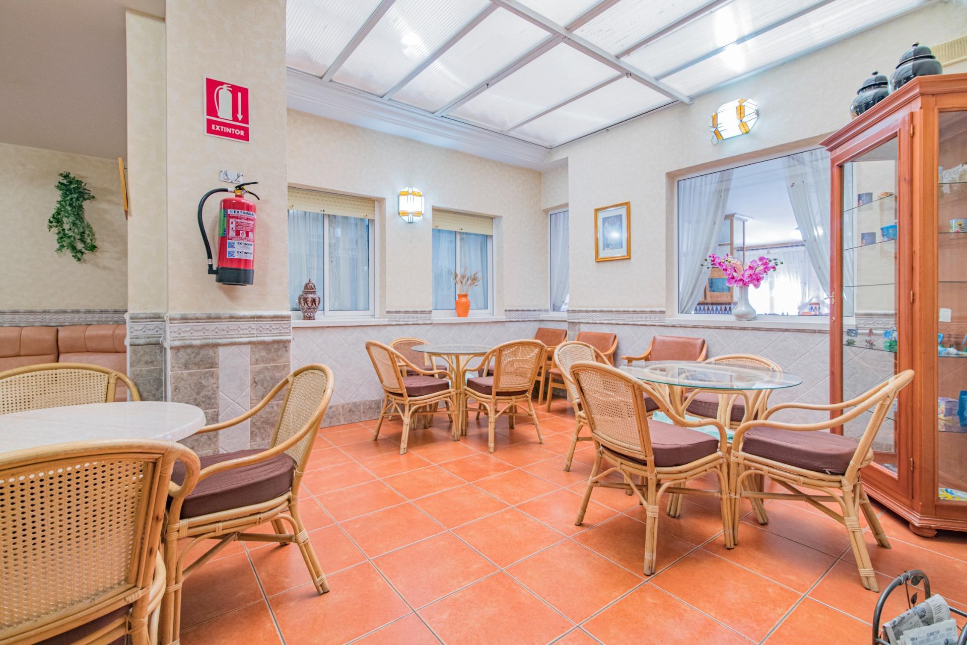 Edificios-Venta-Cortes y Graena-1395070-Foto-8