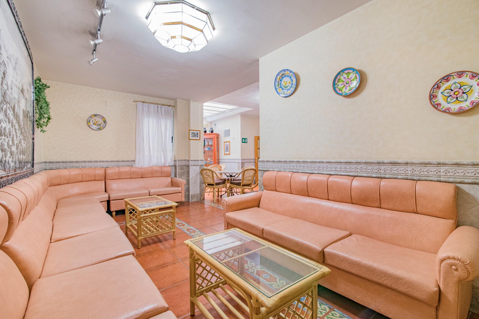 Edificios-Venta-Cortes y Graena-1395070-Foto-12