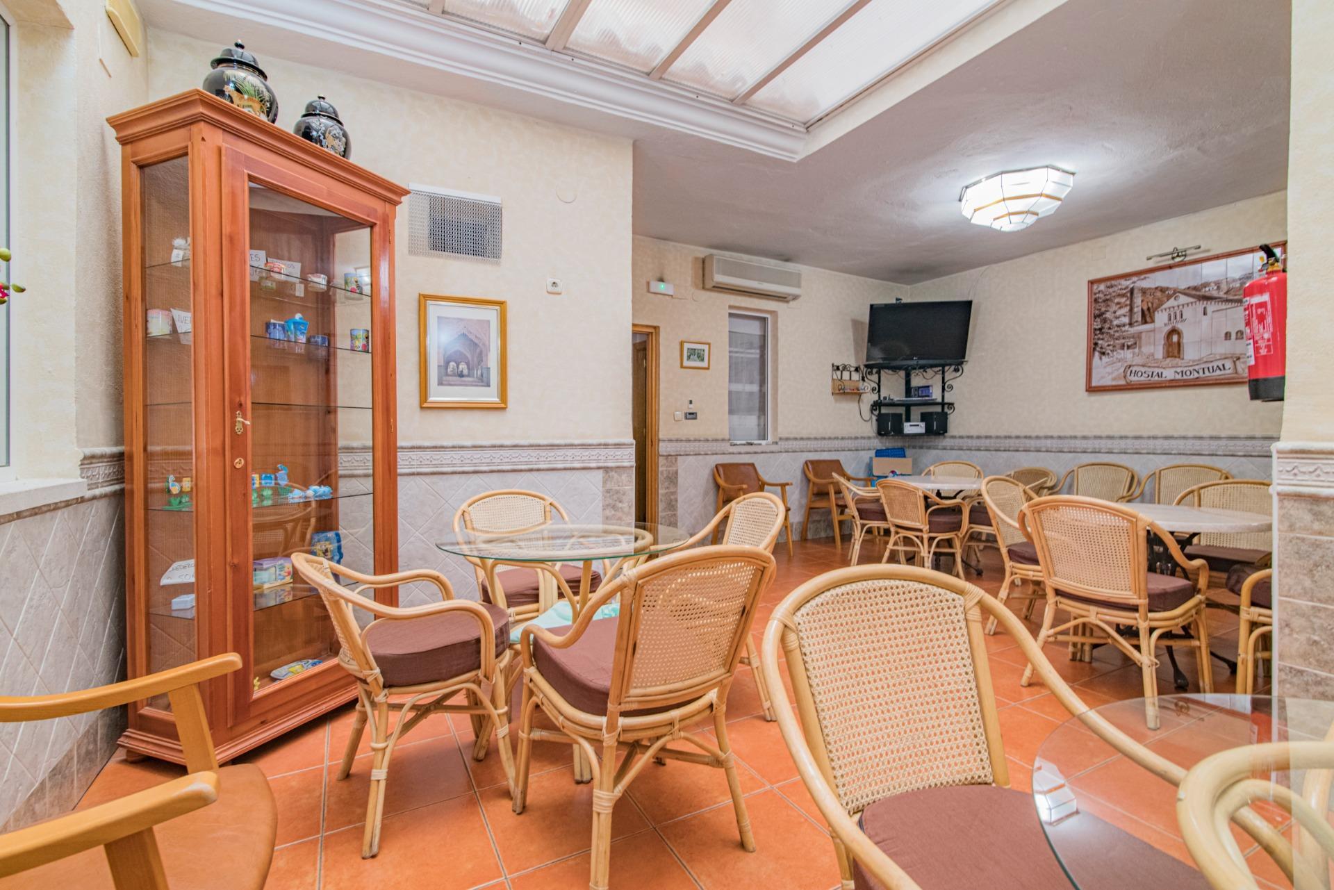 Edificios-Venta-Cortes y Graena-1395070-Foto-13