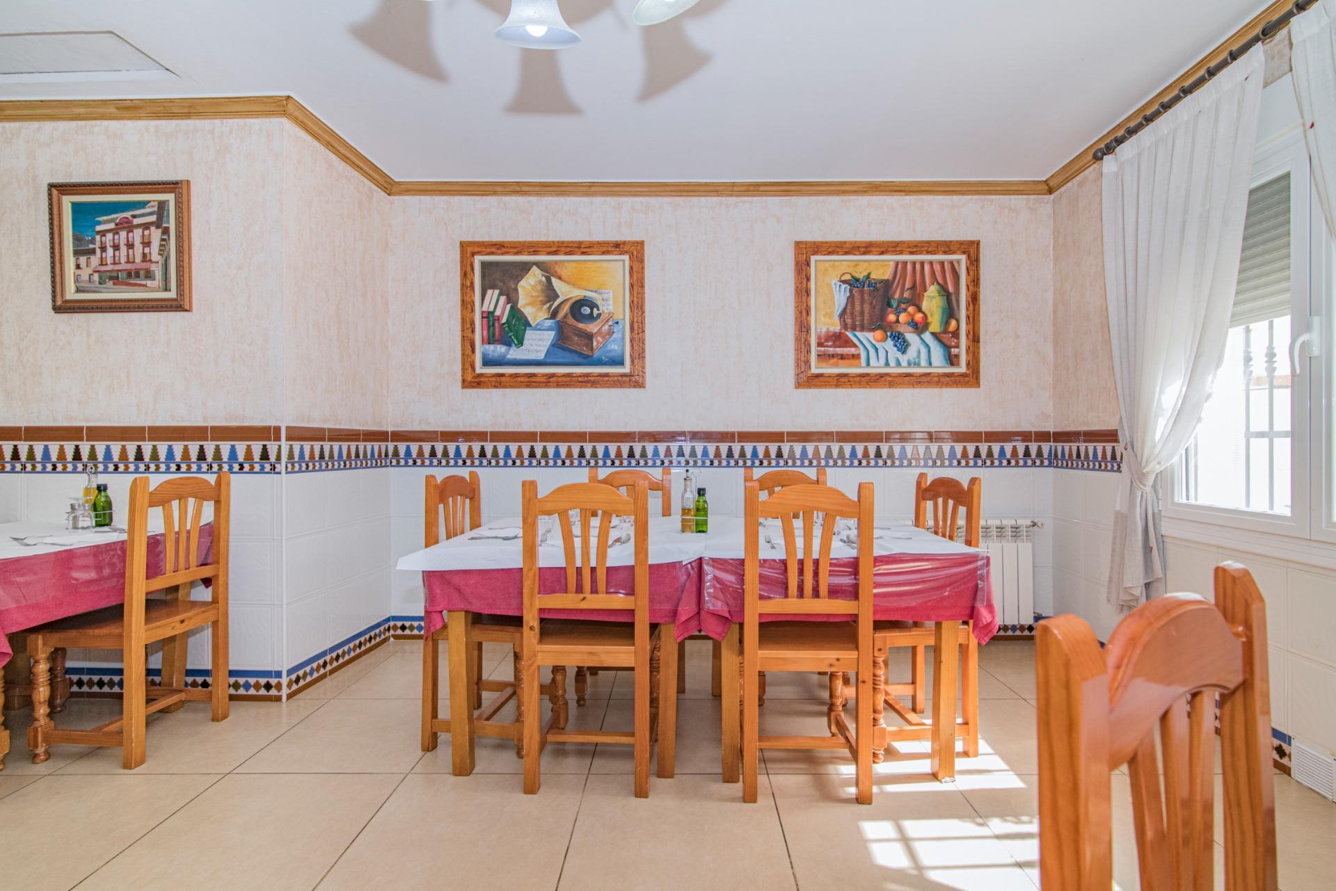 Edificios-Venta-Cortes y Graena-1395070-Foto-16