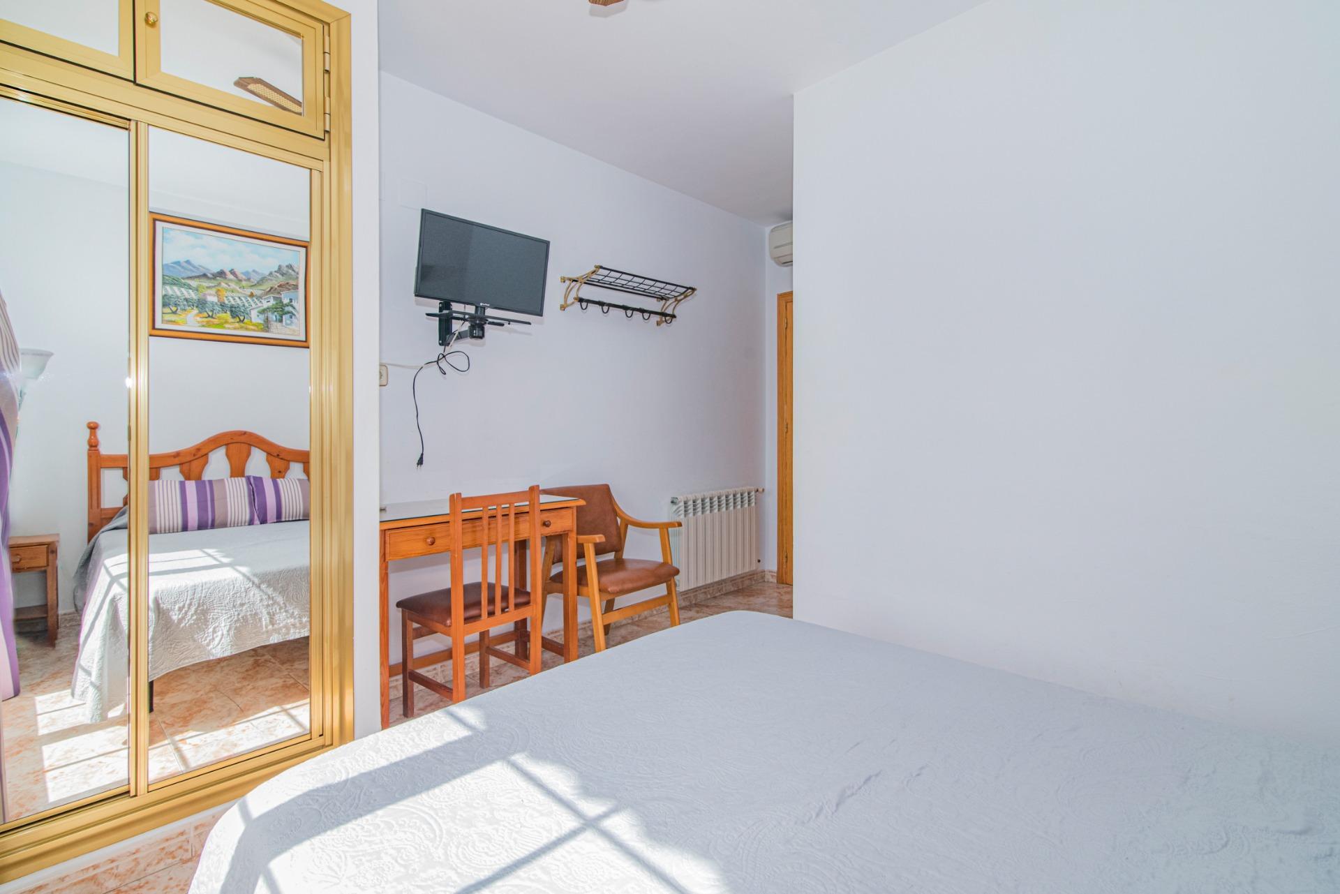 Edificios-Venta-Cortes y Graena-1395070-Foto-27