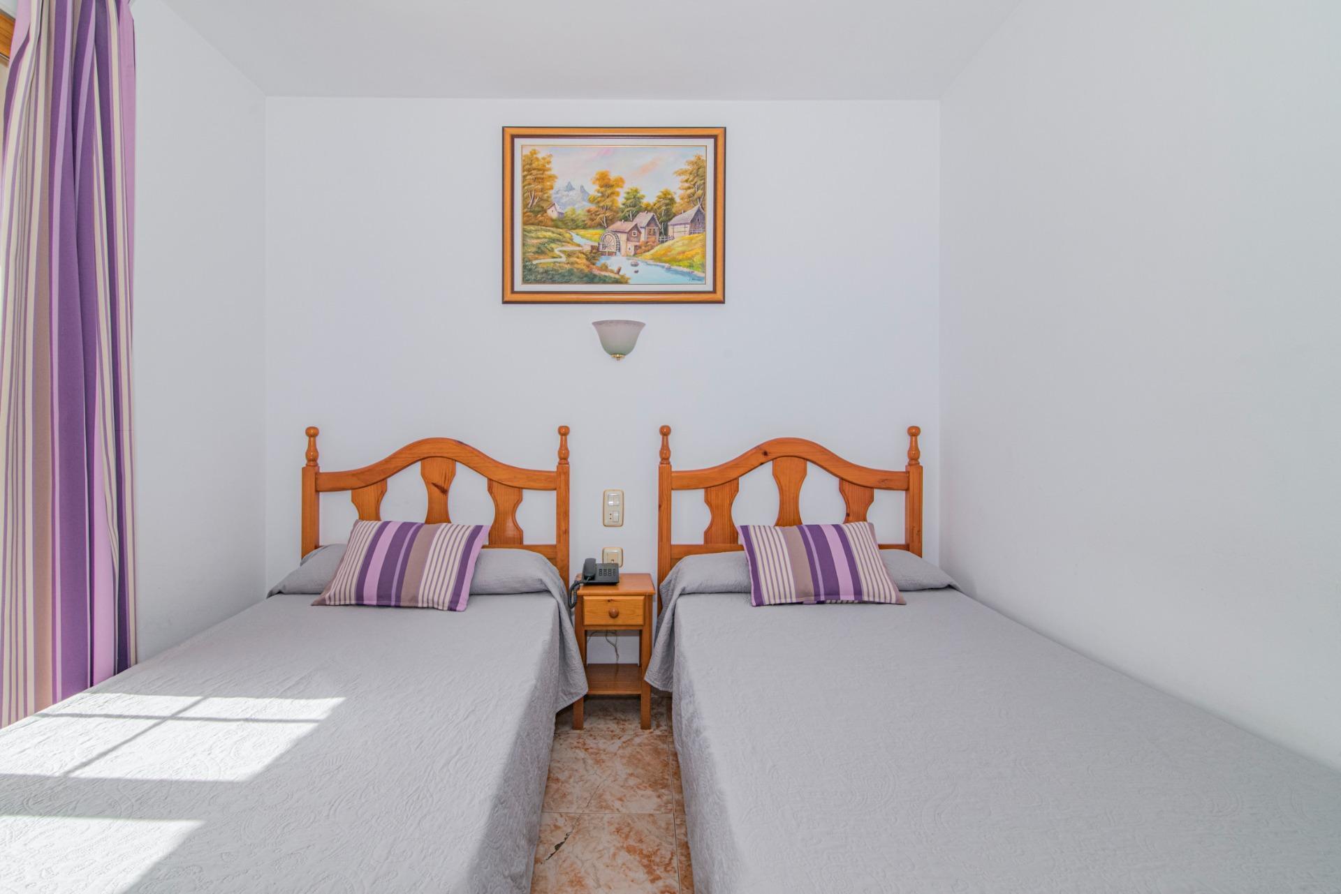 Edificios-Venta-Cortes y Graena-1395070-Foto-35