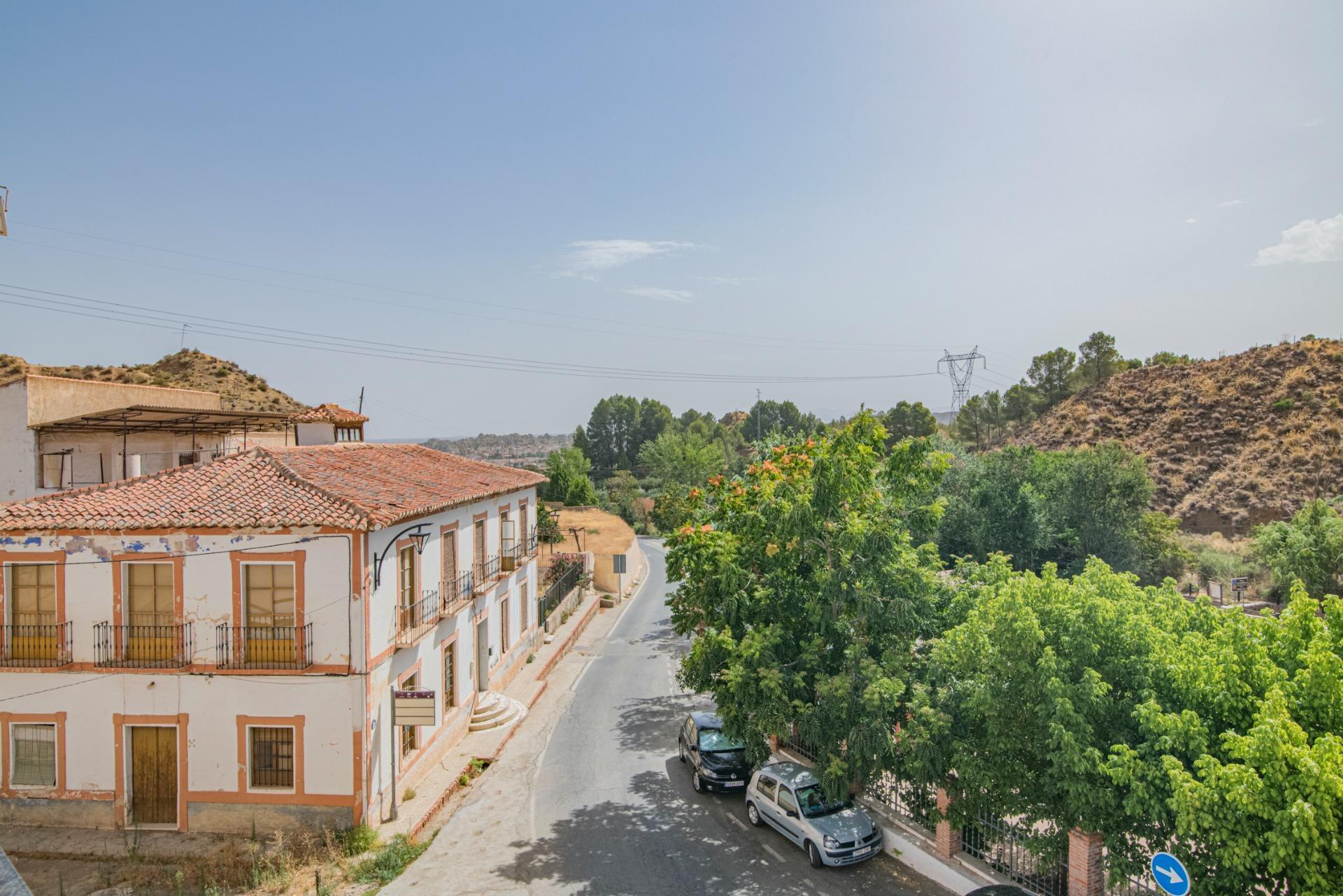Edificios-Venta-Cortes y Graena-1395070-Foto-31