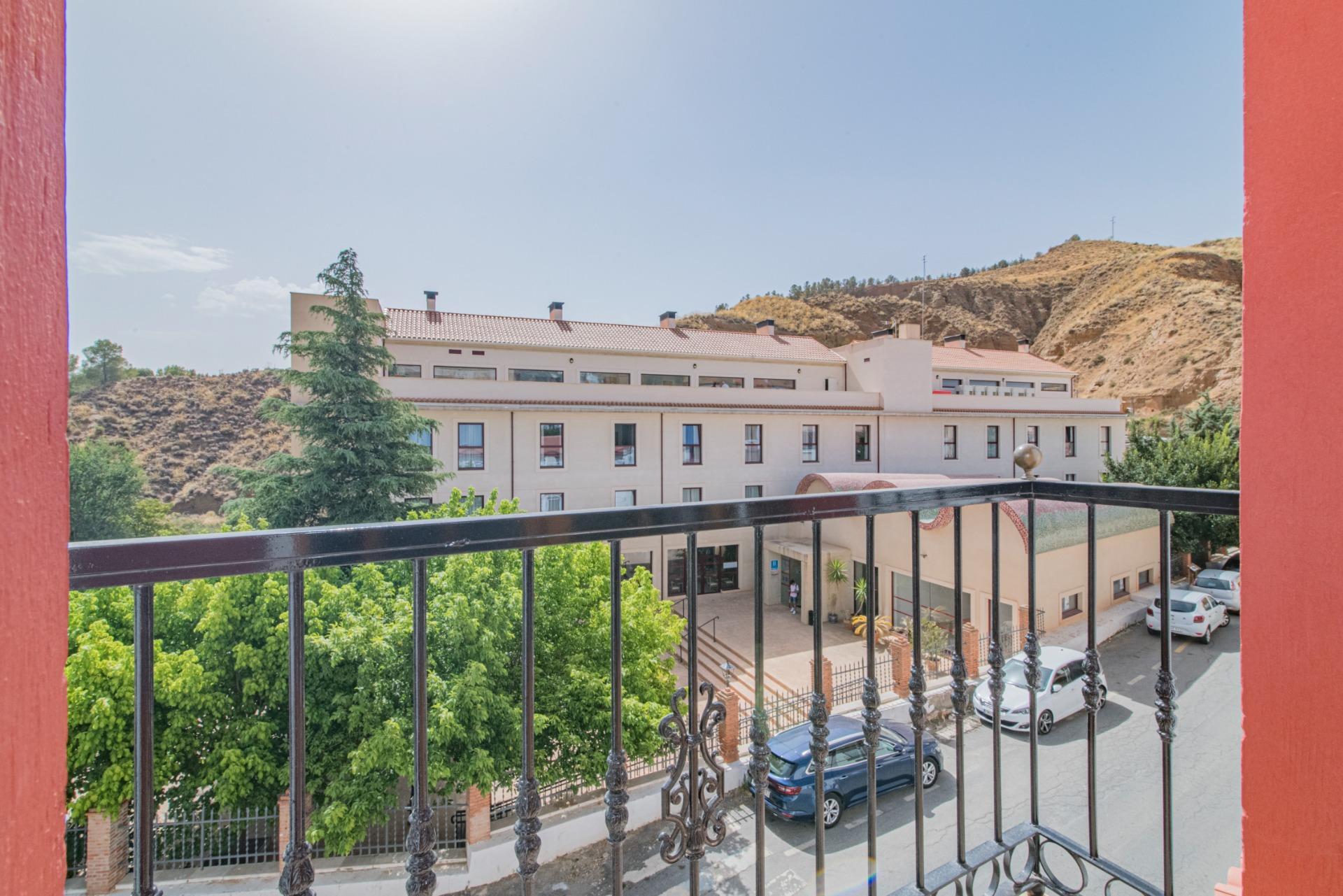 Edificios-Venta-Cortes y Graena-1395070-Foto-38