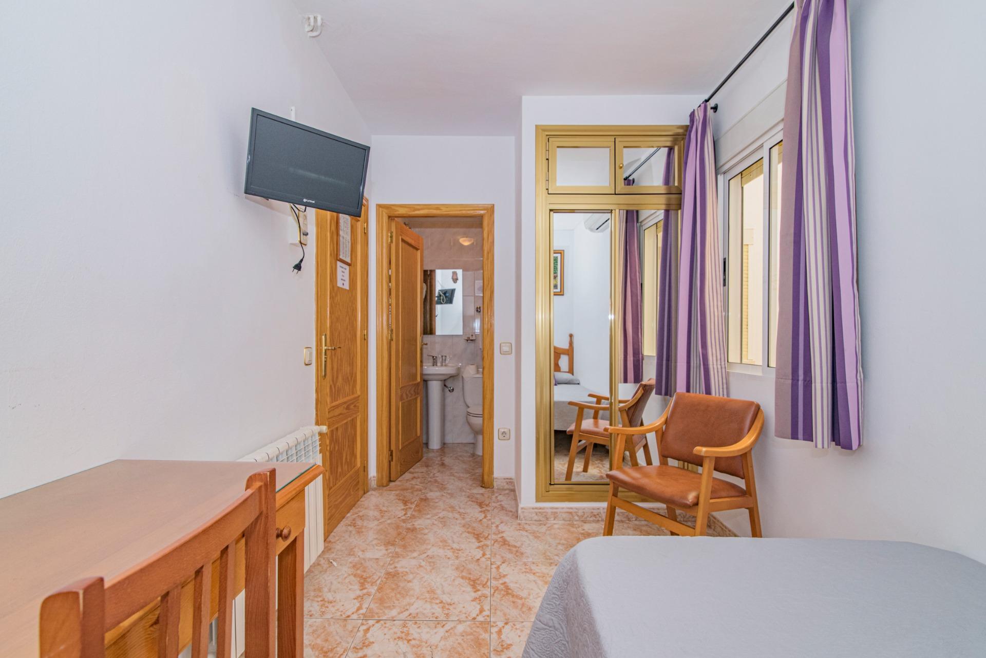 Edificios-Venta-Cortes y Graena-1395070-Foto-47