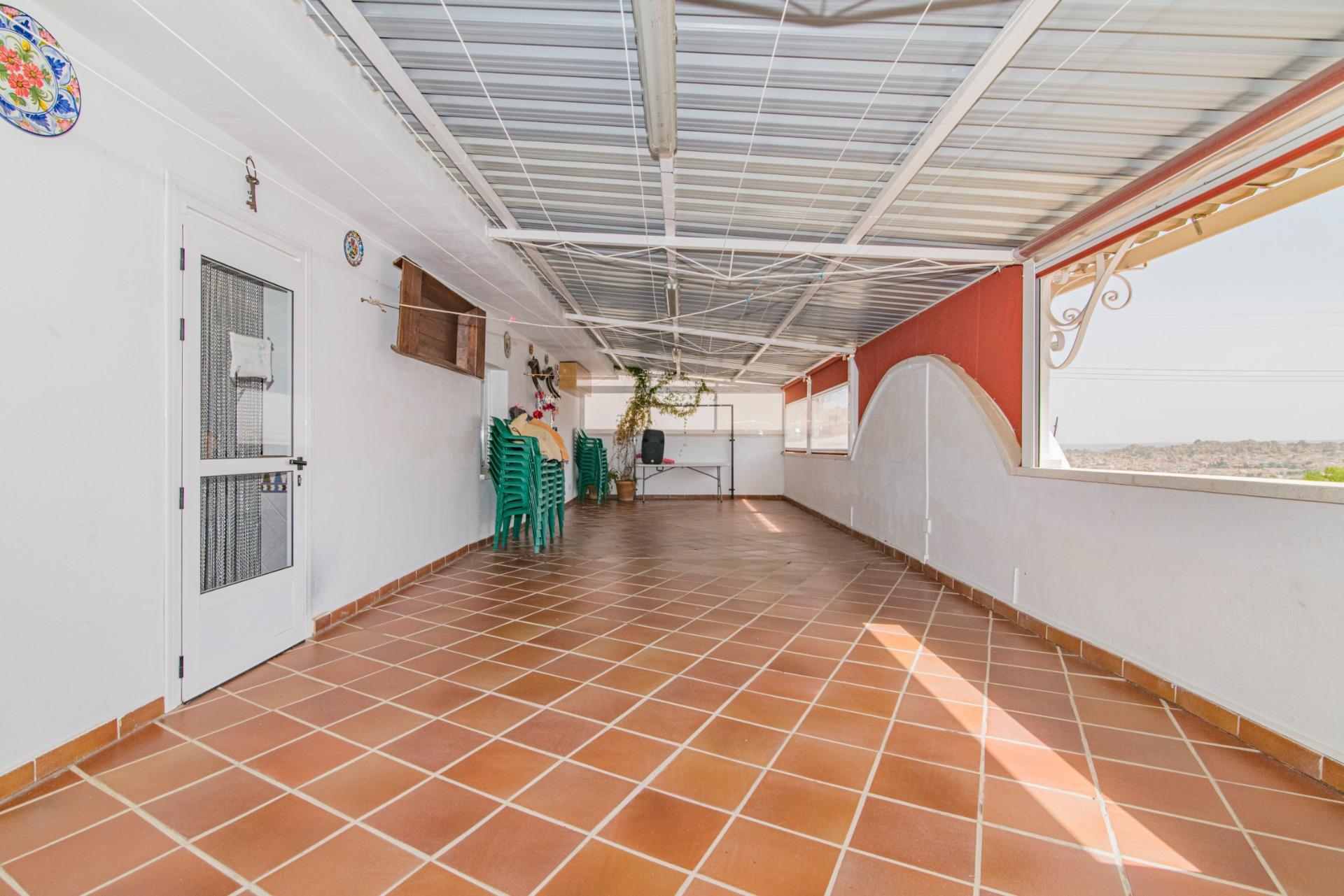 Edificios-Venta-Cortes y Graena-1395070-Foto-53