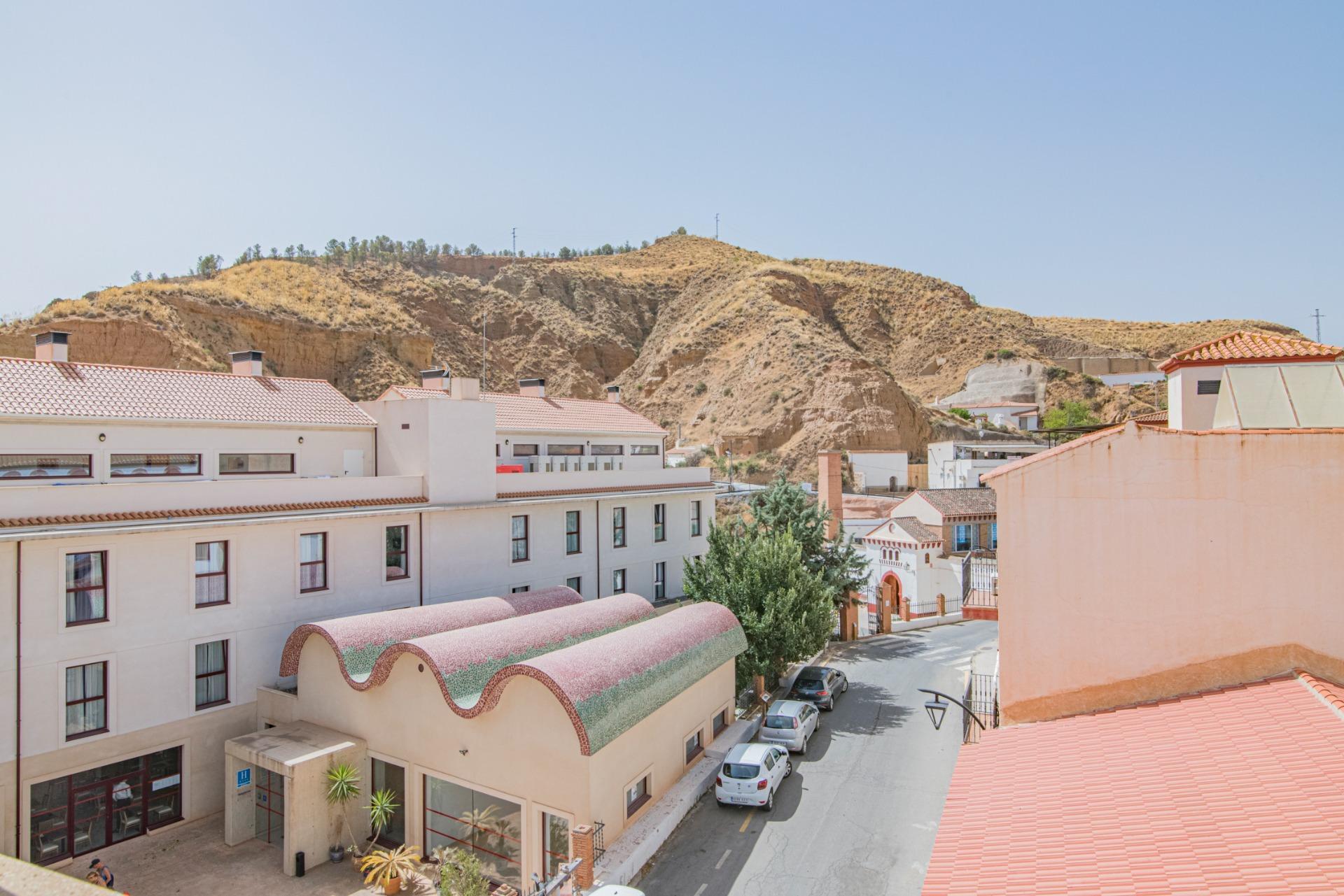 Edificios-Venta-Cortes y Graena-1395070-Foto-52