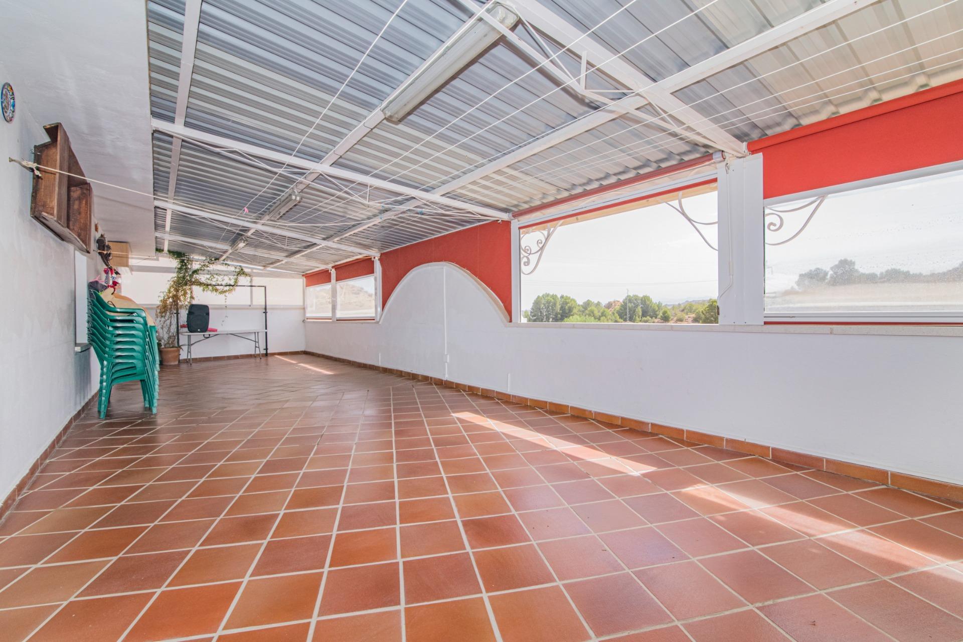 Edificios-Venta-Cortes y Graena-1395070-Foto-54