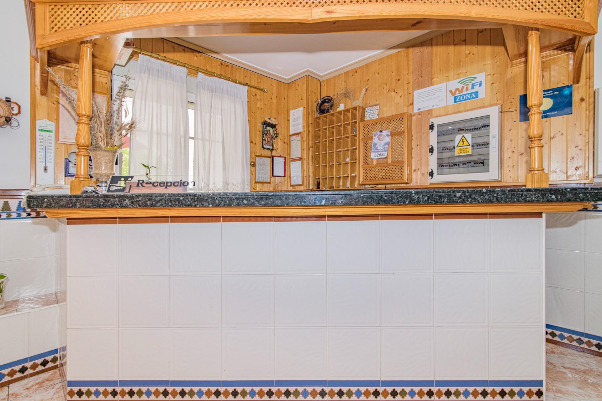 Edificios-Venta-Cortes y Graena-1395070-Foto-60