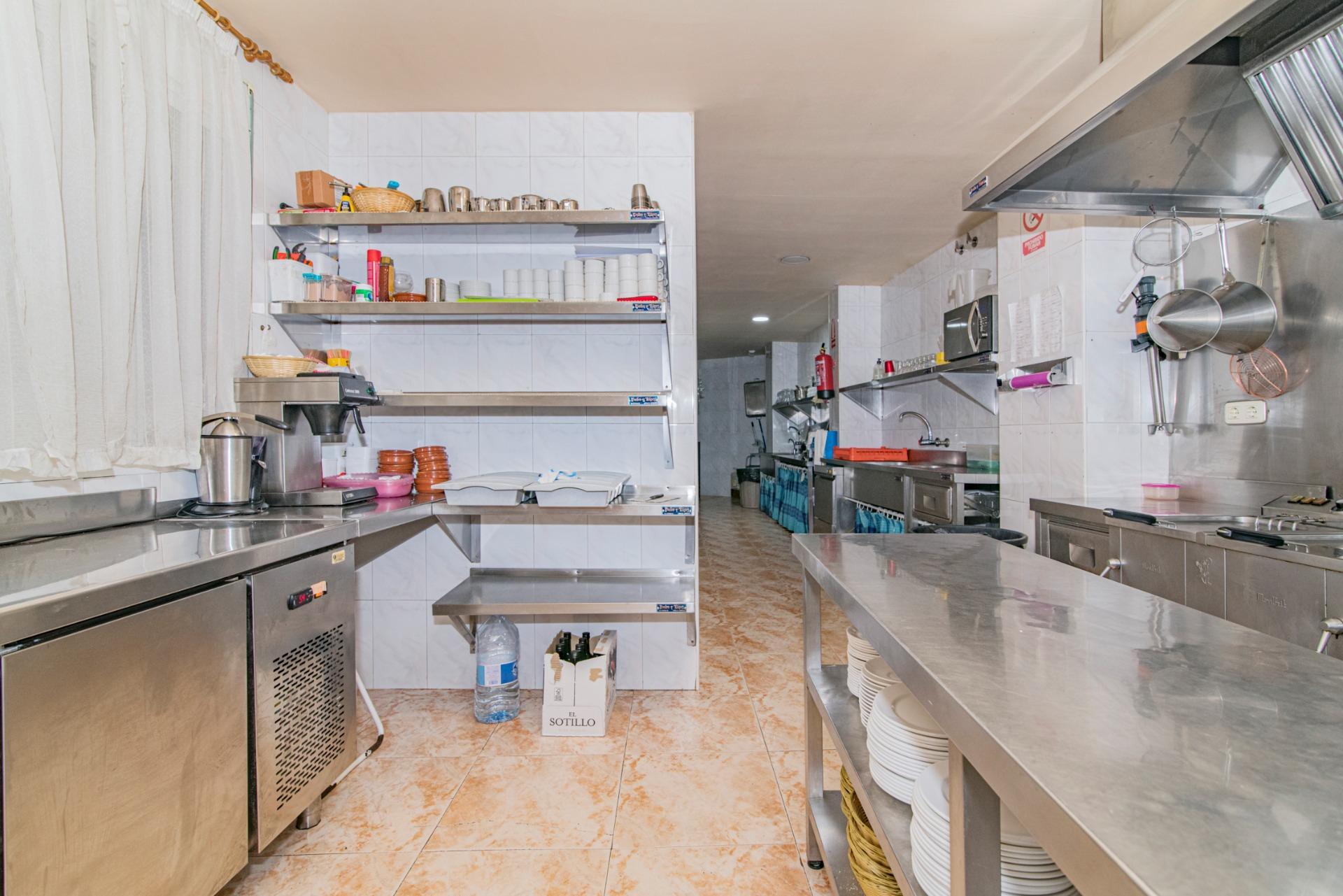 Edificios-Venta-Cortes y Graena-1395070-Foto-63