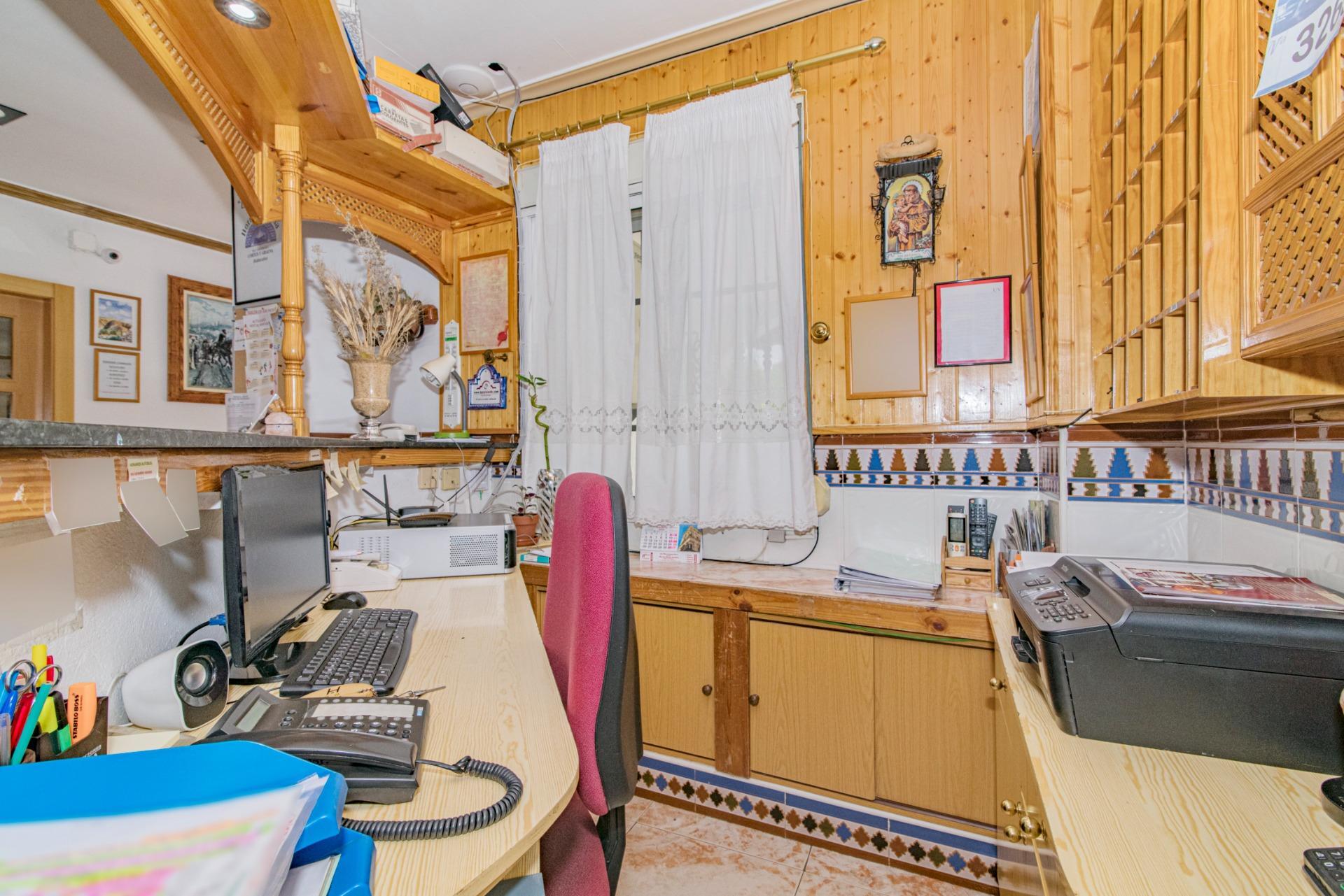 Edificios-Venta-Cortes y Graena-1395070-Foto-61