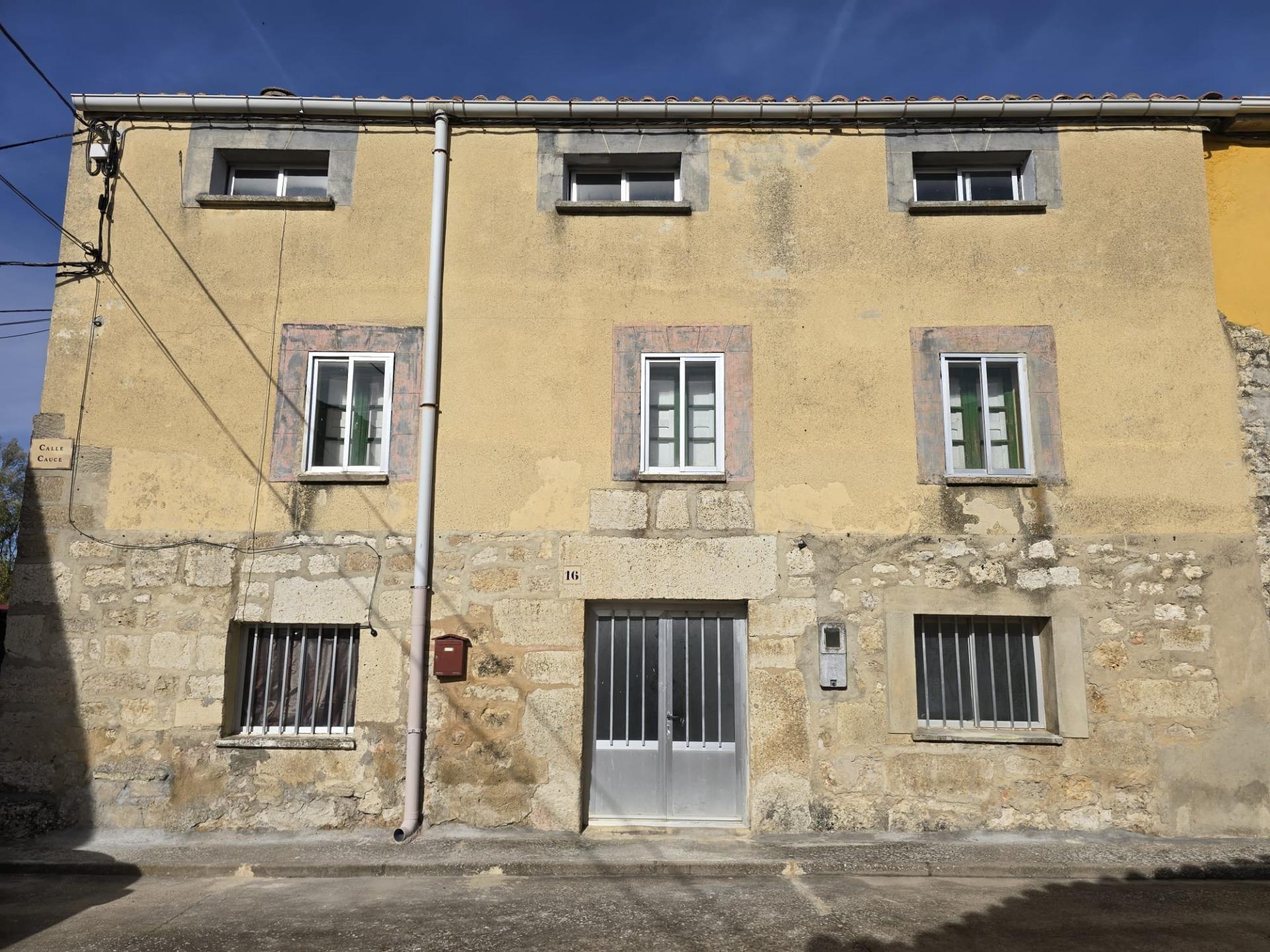 Chalet adosado en venta, Robredo-Temiño, Burgos