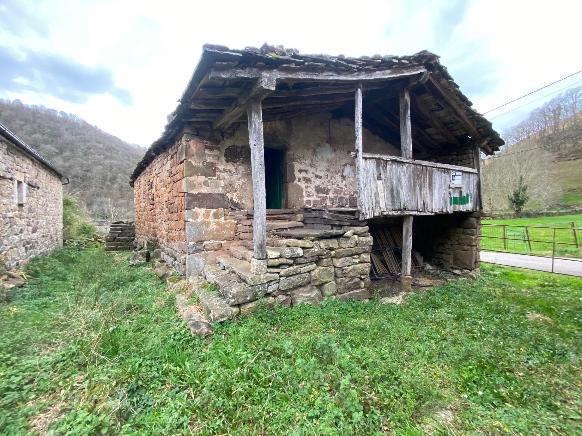 Chalet adosado en venta, Vega de Pas, Cantabria