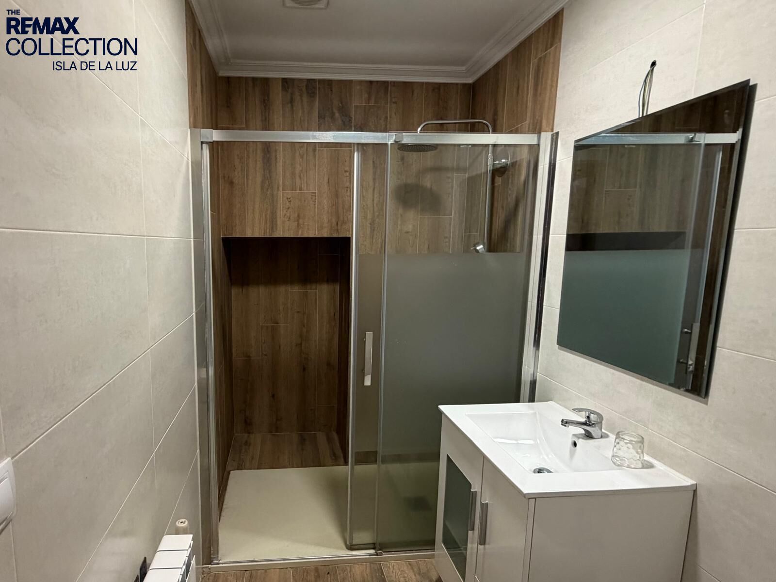 Naves-Venta-Cambados-2411510-Foto-12