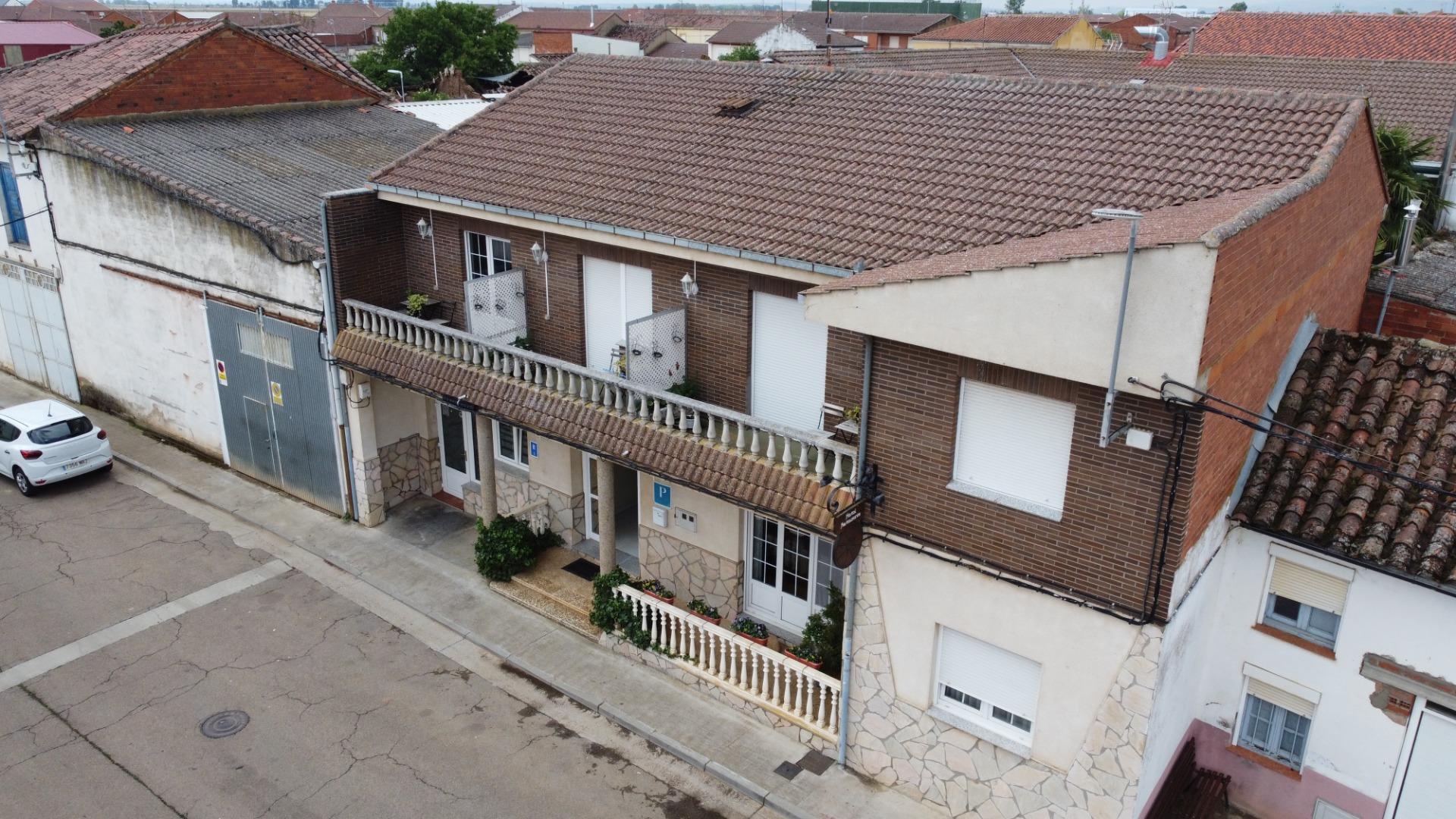 Edificios-Venta-Bercianos del PÃ¡ramo-2411789-Foto-4