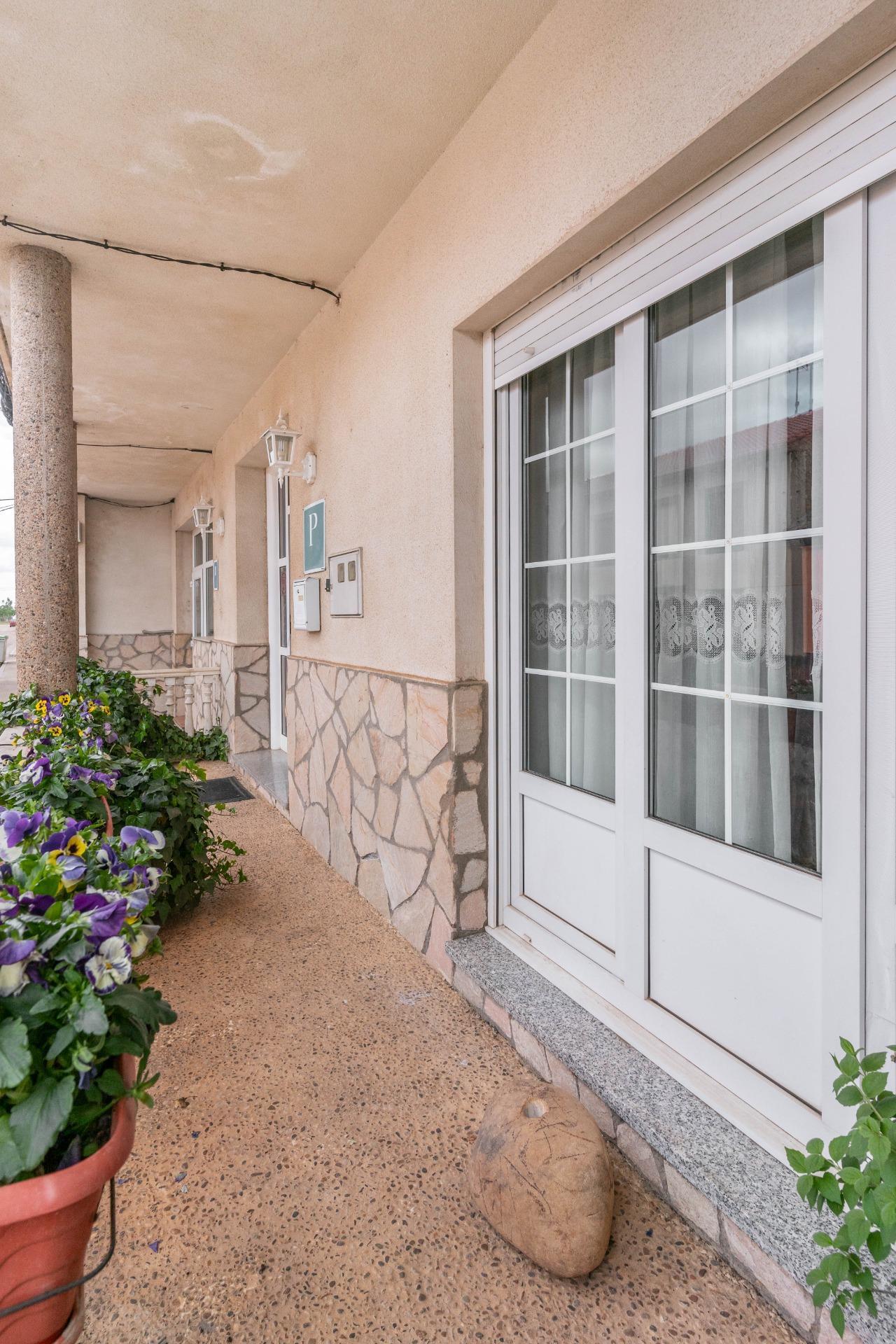 Edificios-Venta-Bercianos del PÃ¡ramo-2411789-Foto-8