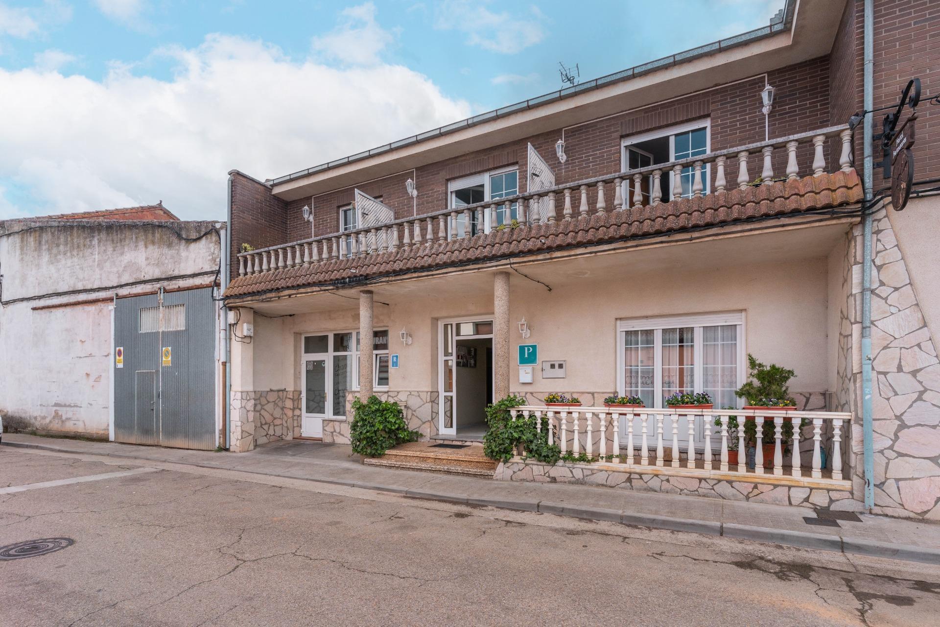 Edificios-Venta-Bercianos del PÃ¡ramo-2411789-Foto-6
