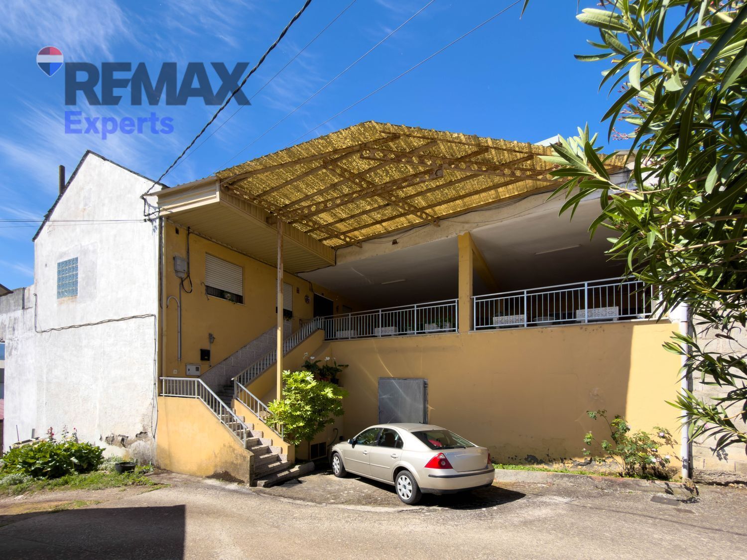 Chalet individual en venta, Carracedelo, León