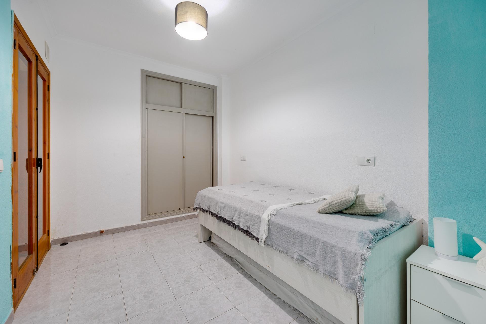 Pisos-Venta-Torrevieja-2412032-Foto-18