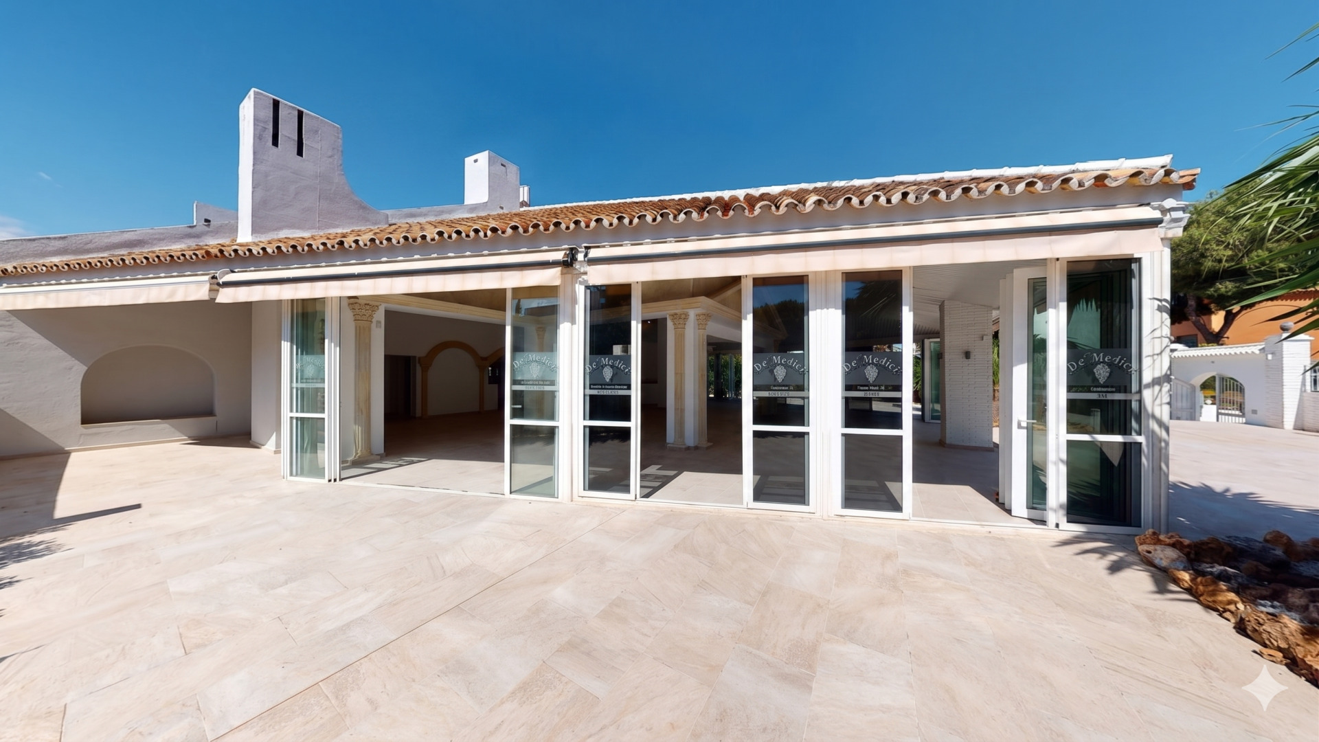 Locales-Venta-Estepona-1830426-Foto-3