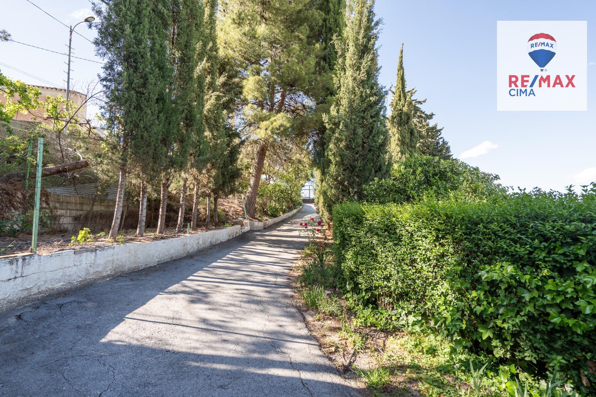 Chalet individual en venta, Baza