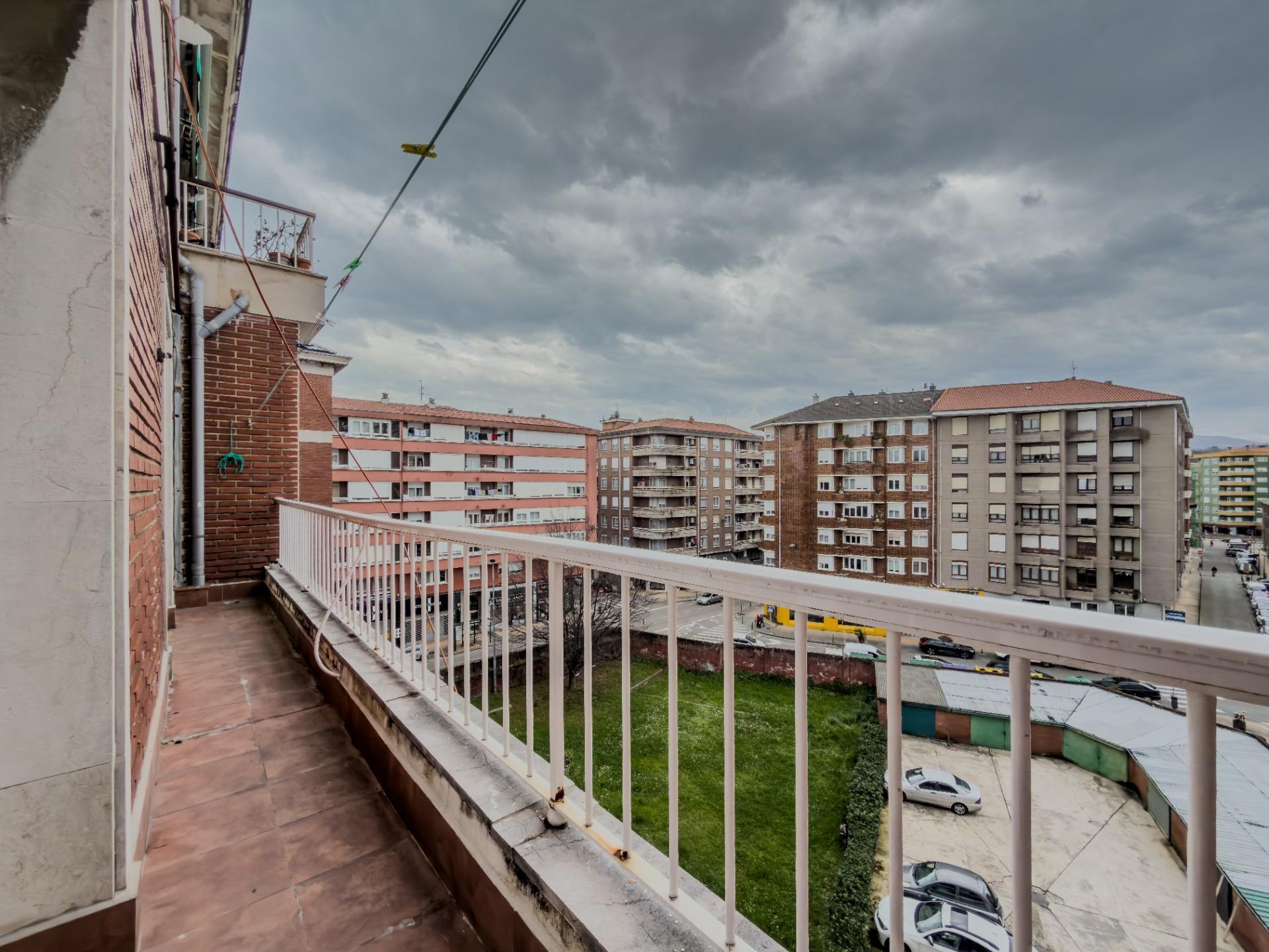 Pisos-Venta-Torrelavega-2177791-Foto-10