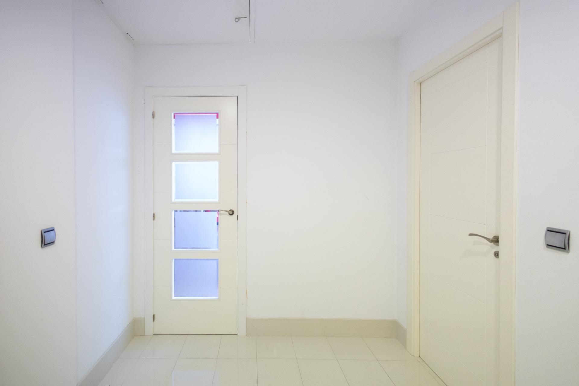 Oficinas-Venta-Madrid-2411927-Foto-17