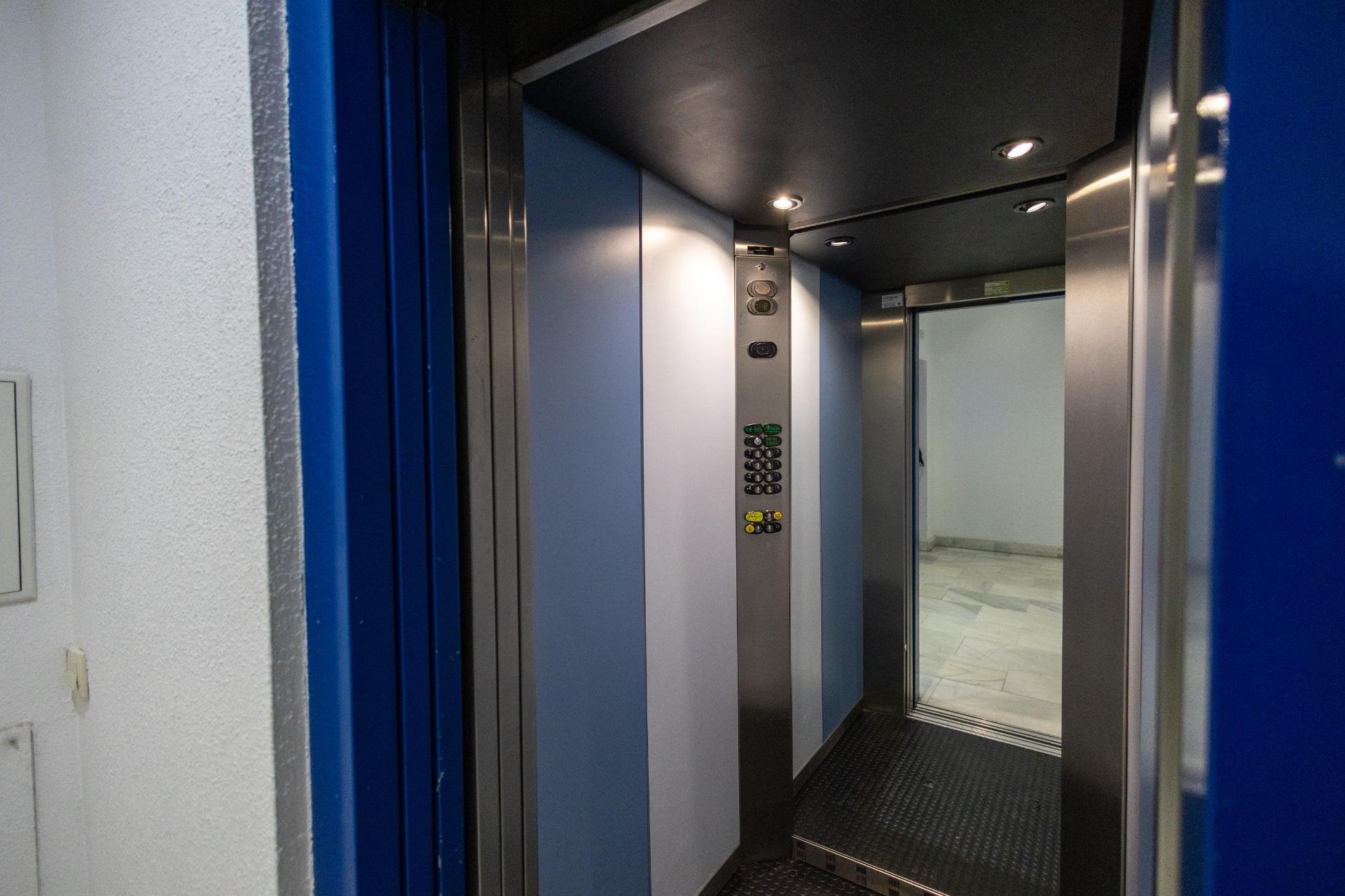 Oficinas-Venta-Madrid-2411927-Foto-30