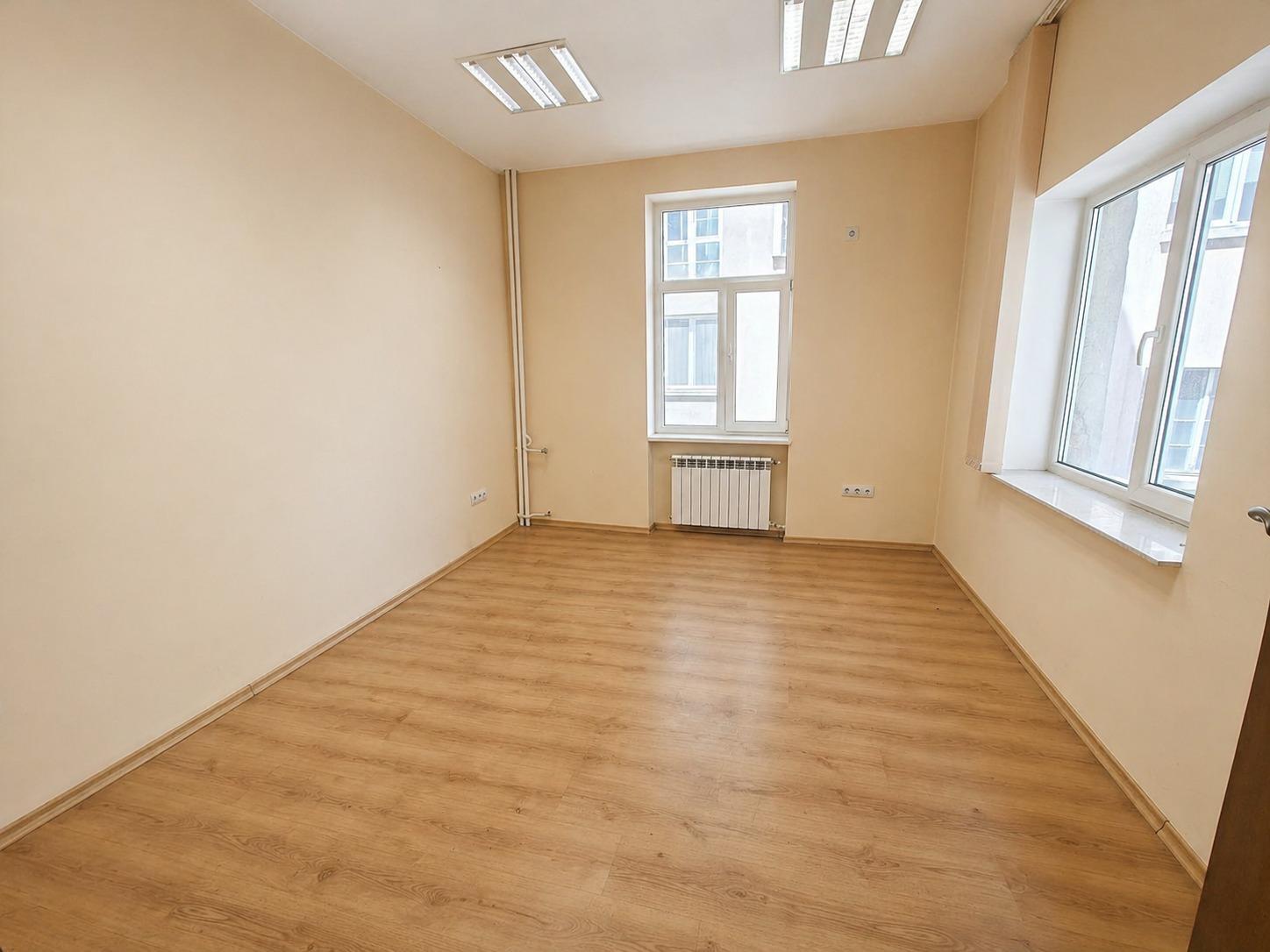 Oficinas-Alquiler-Sofia-2411558-Foto-9
