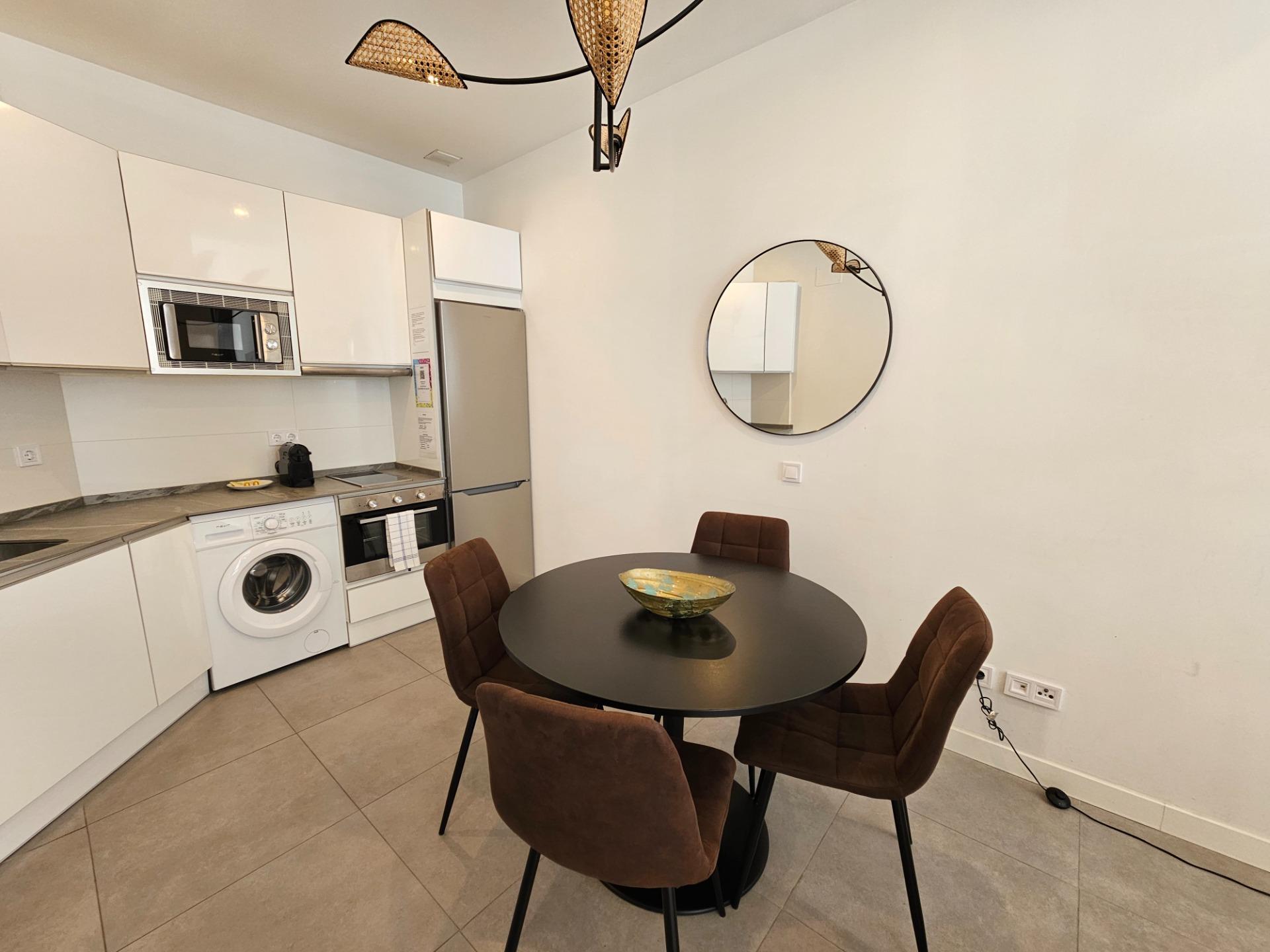Piso en venta  calle MARQUES DE LEIS, Madrid  1/1