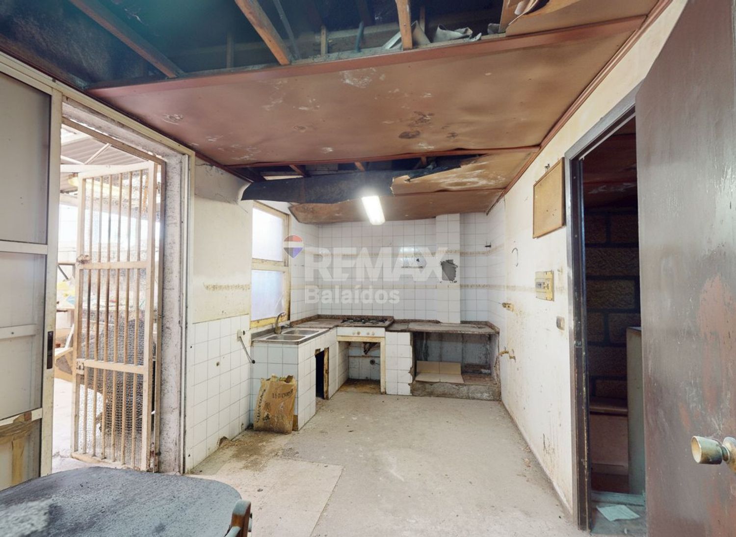 Casa en venta en calle Dr Carracido, Vigo 8/24