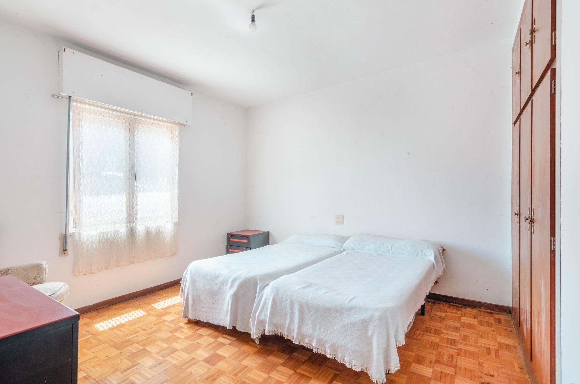 Edificios-Venta-Aller-2411639-Foto-8