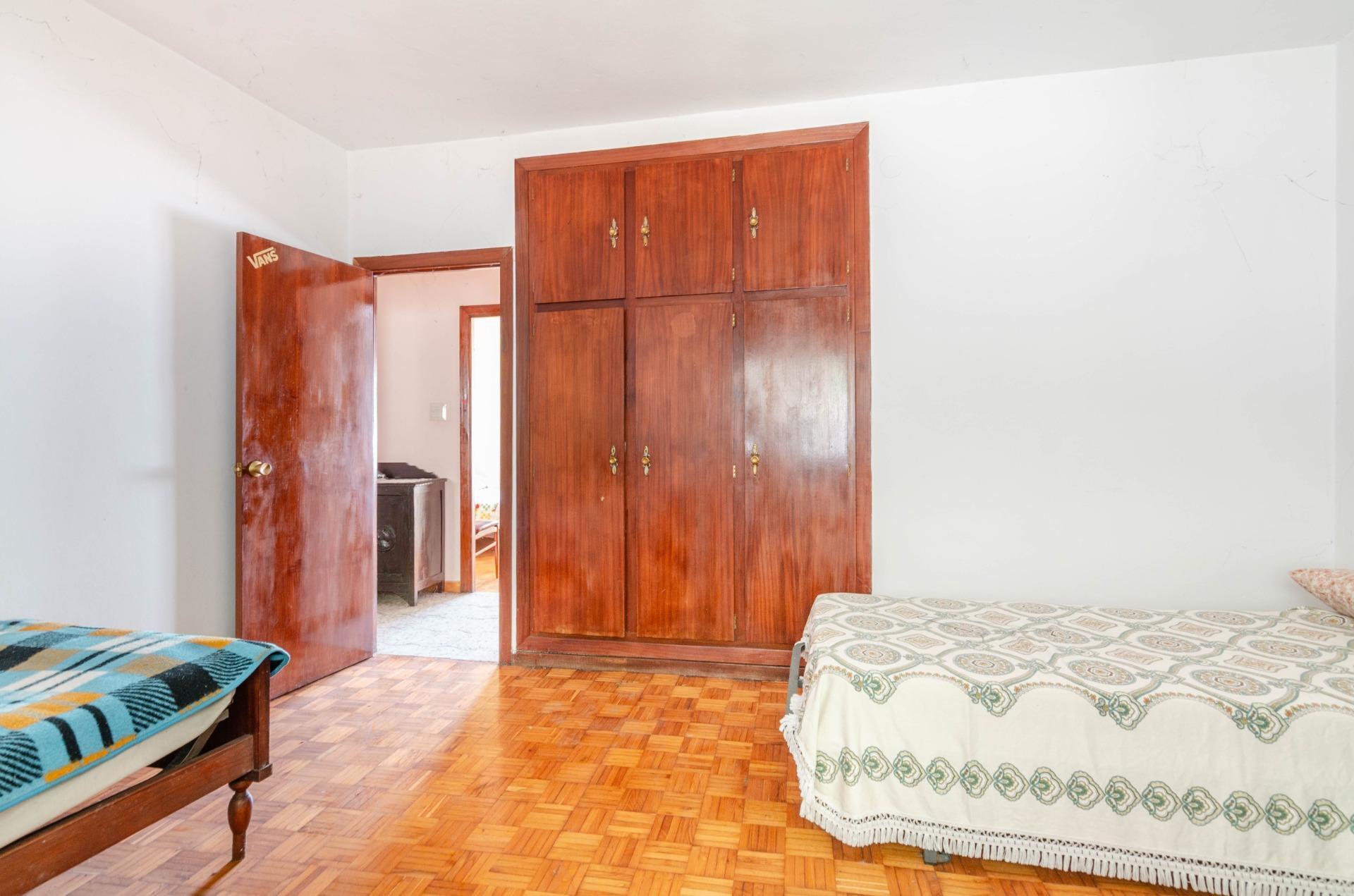 Edificios-Venta-Aller-2411639-Foto-13