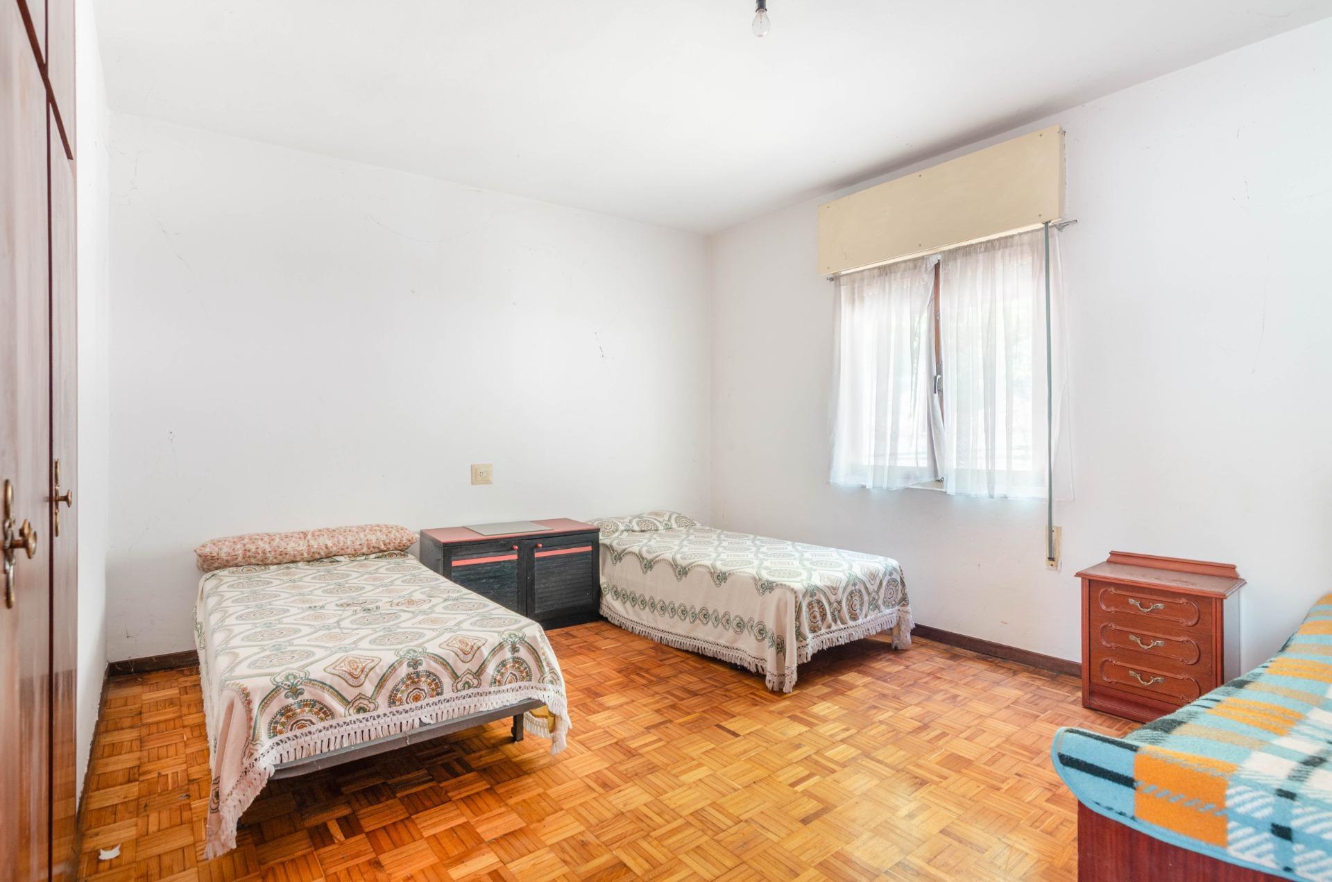 Edificios-Venta-Aller-2411639-Foto-17