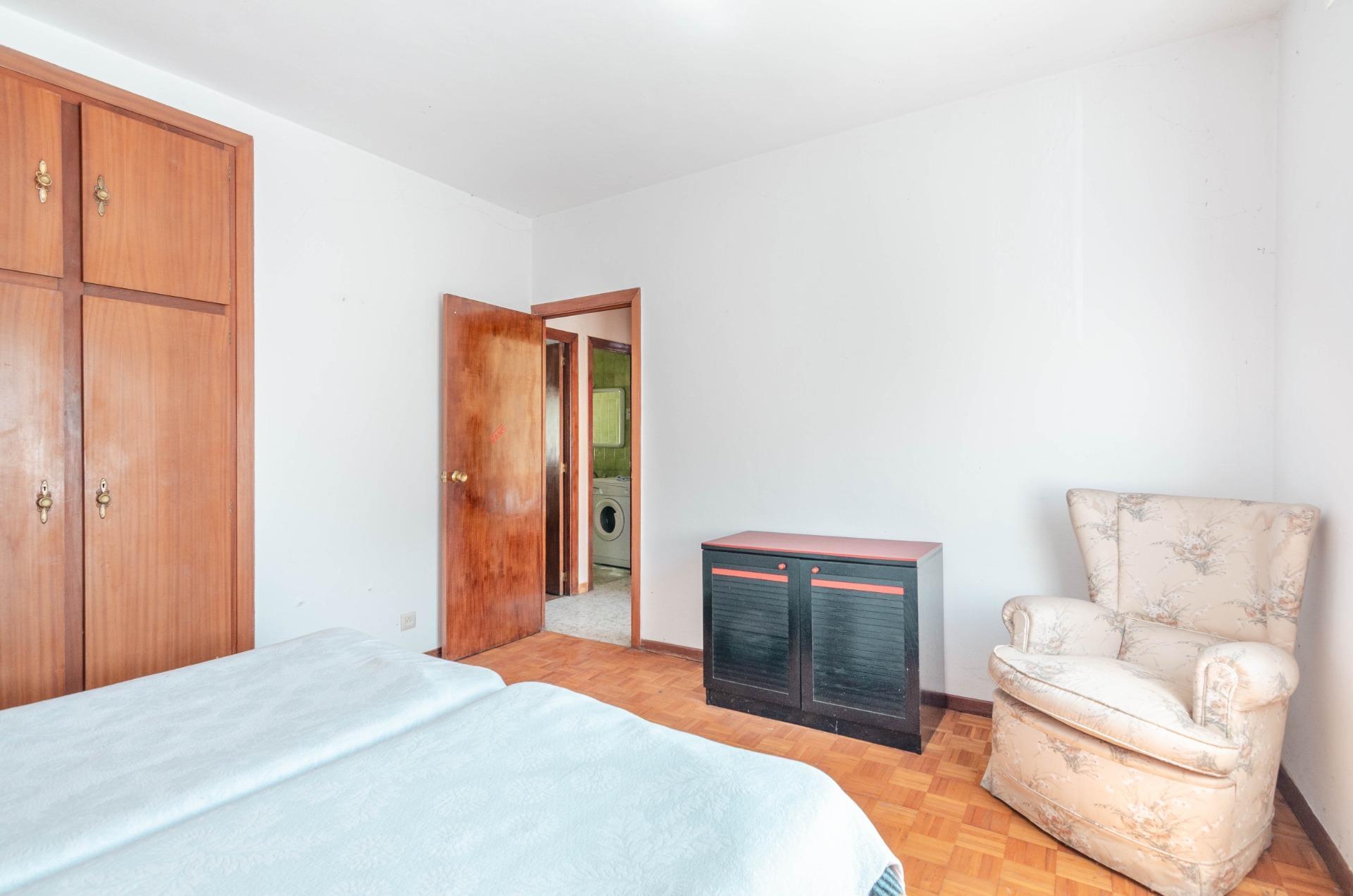 Edificios-Venta-Aller-2411639-Foto-18