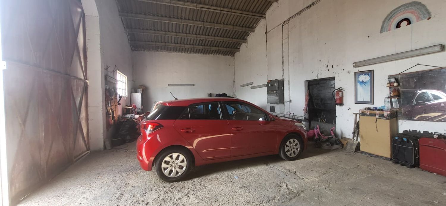 Nave Industrial en alquiler  Valdestillas  10/14