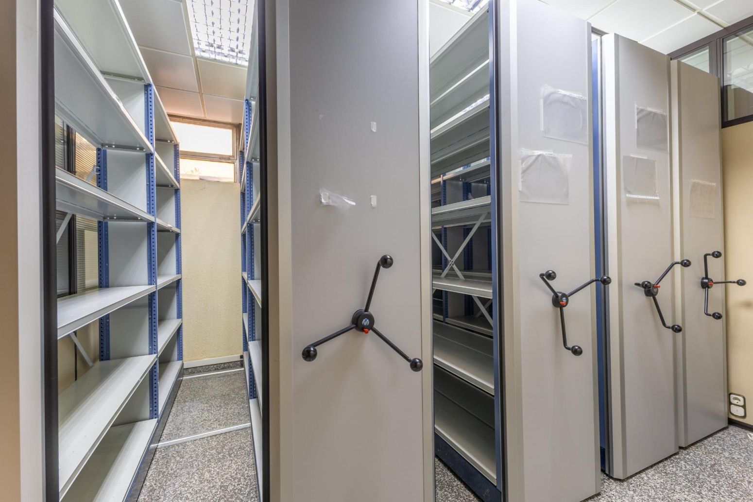 Oficinas-Venta-Valencia-2411861-Foto-30
