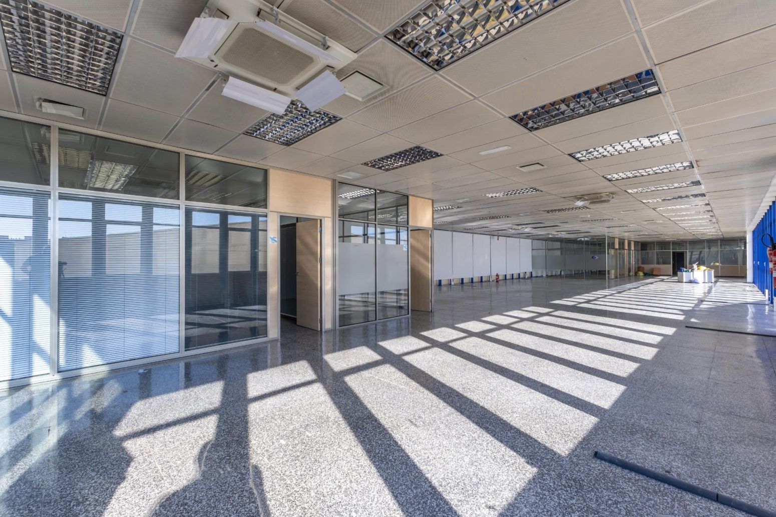 Oficinas-Venta-Valencia-2411861-Foto-36