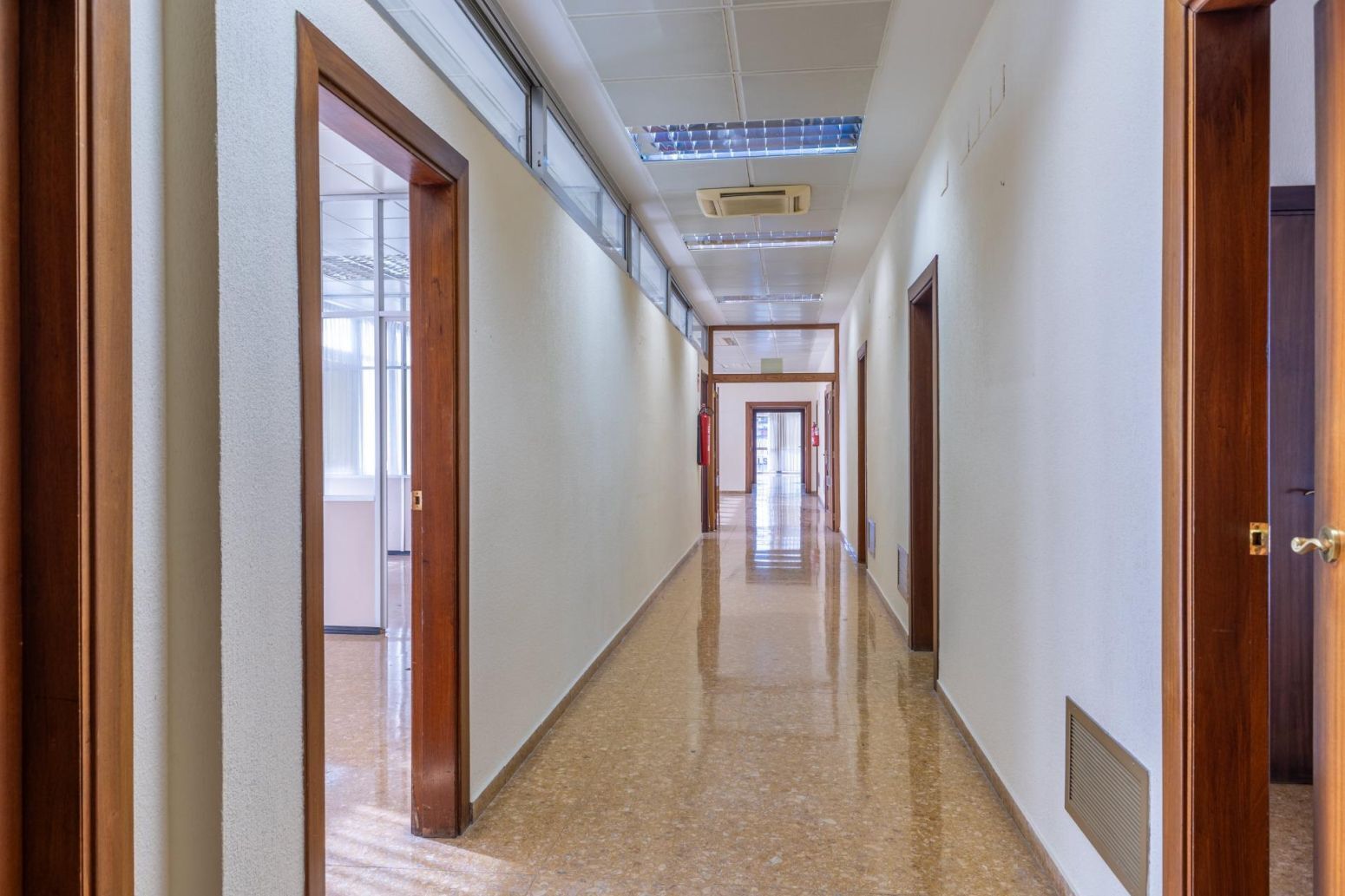Oficinas-Venta-Valencia-2411861-Foto-38