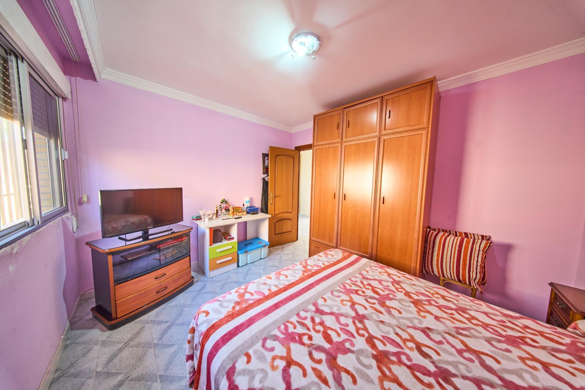 Casa en venta en calle Parrizal, Nivar 25/44