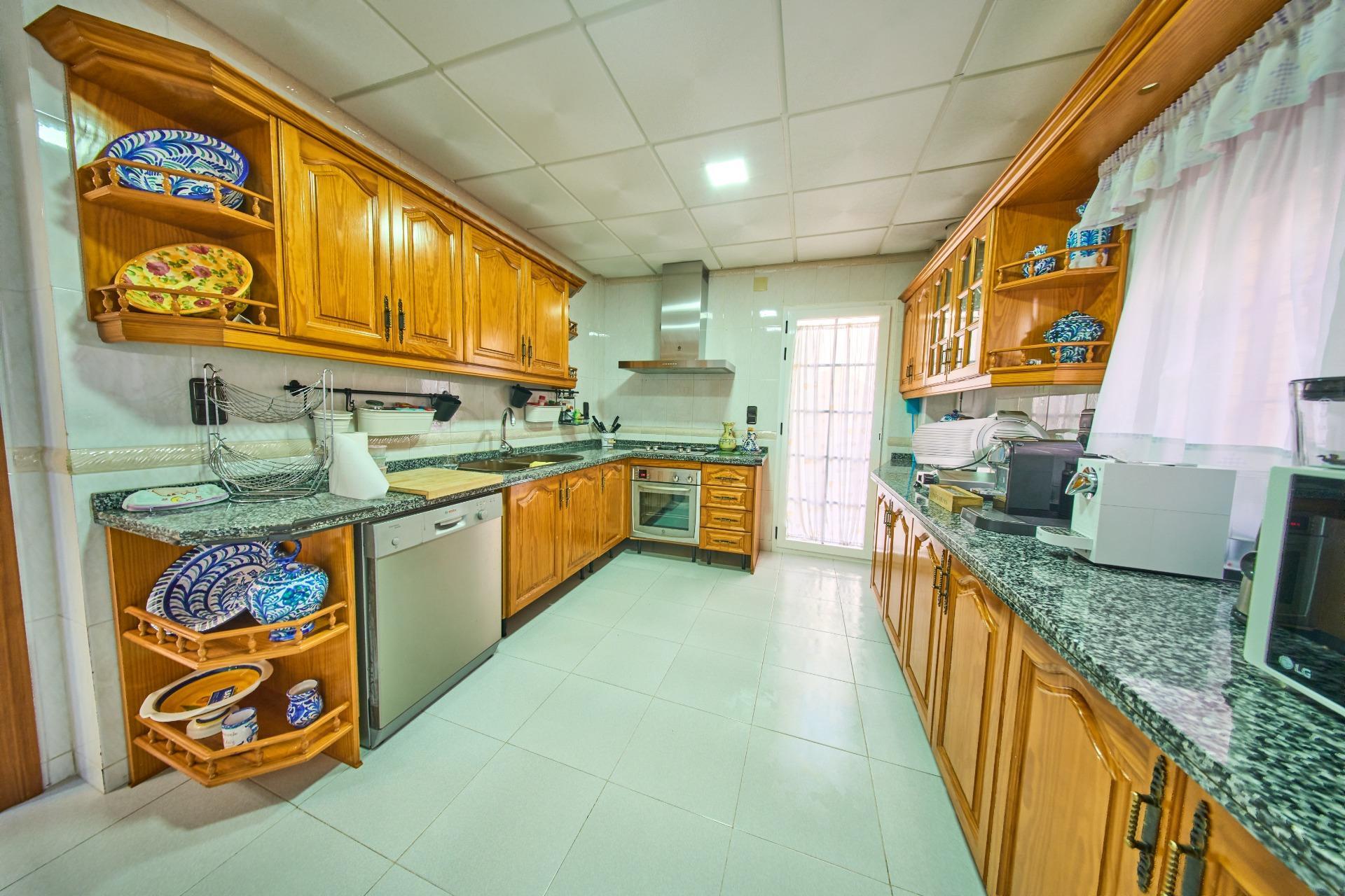 Casa en venta en calle Parrizal, Nivar 35/44