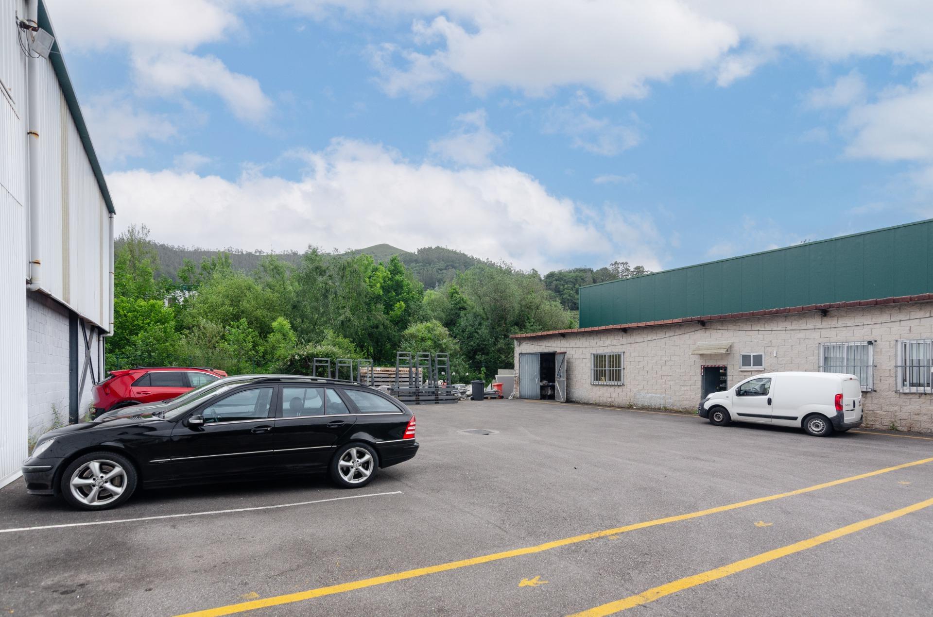 Naves-Venta-Mieres-2411906-Foto-26