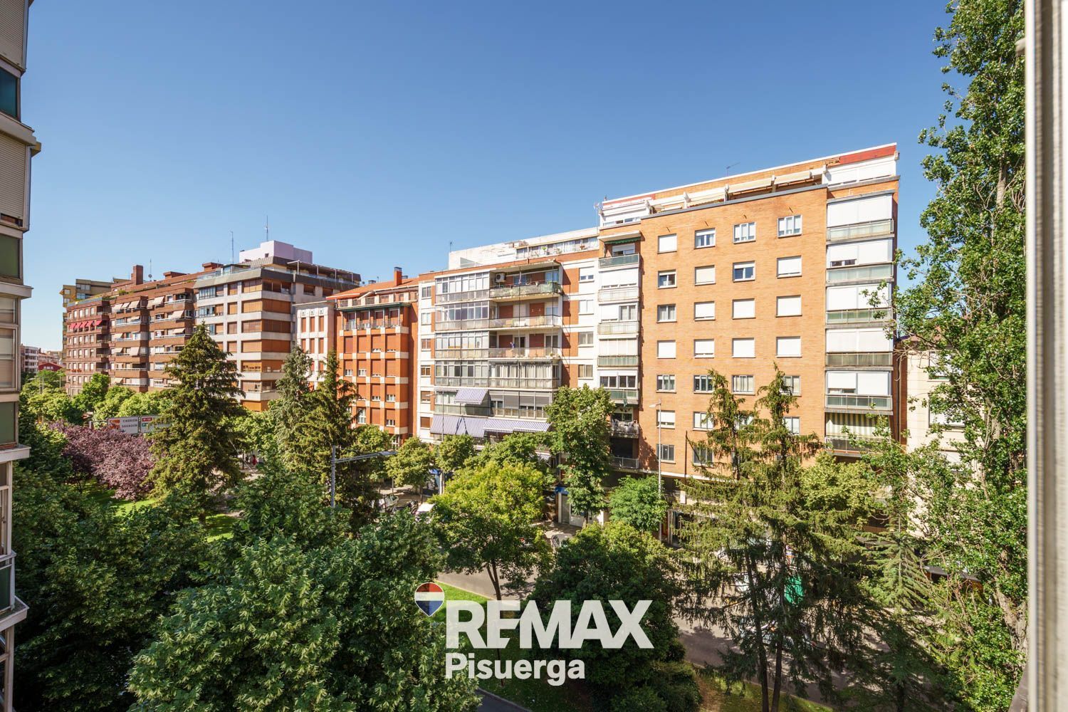 Piso en venta  Palencia  36/63