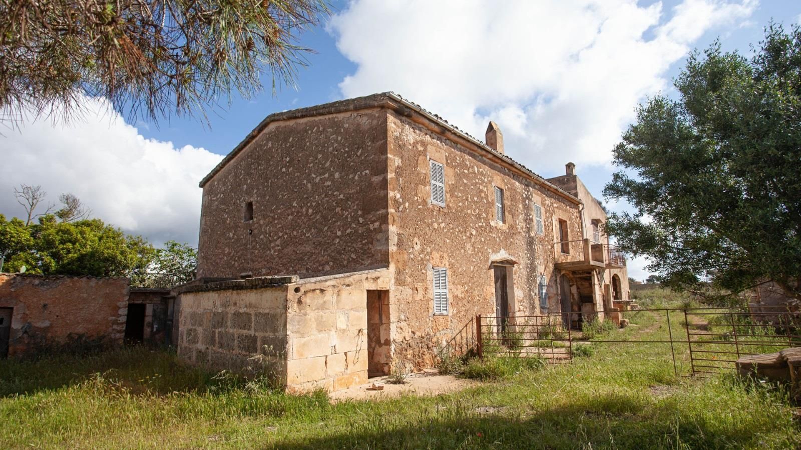 Nave Industrial en venta  calle VASCO DE GAMA, Manacor  3/28