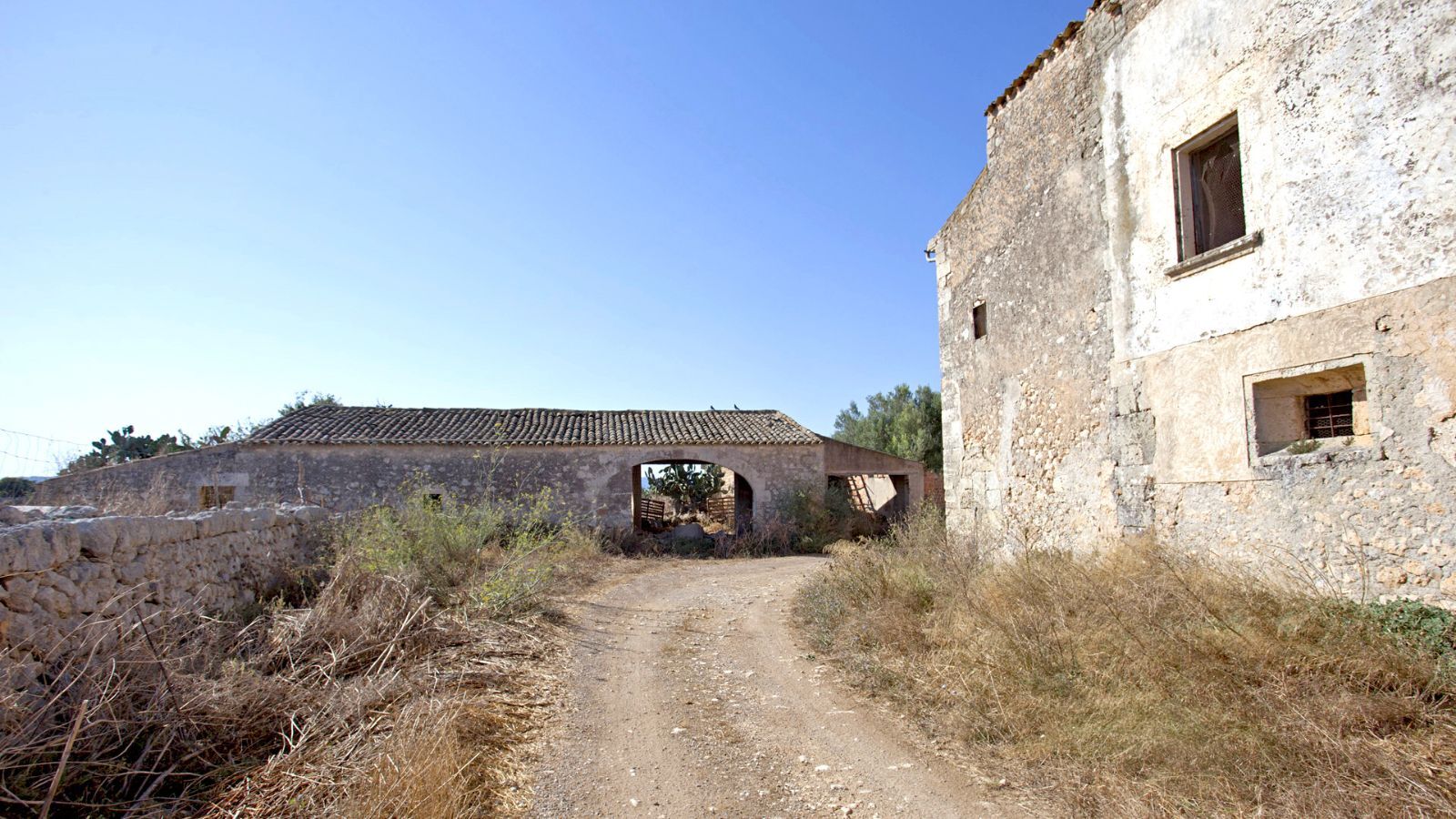 Nave Industrial en venta  calle 25, Parcelas 1435, 651, 1456, Manacor  17/30