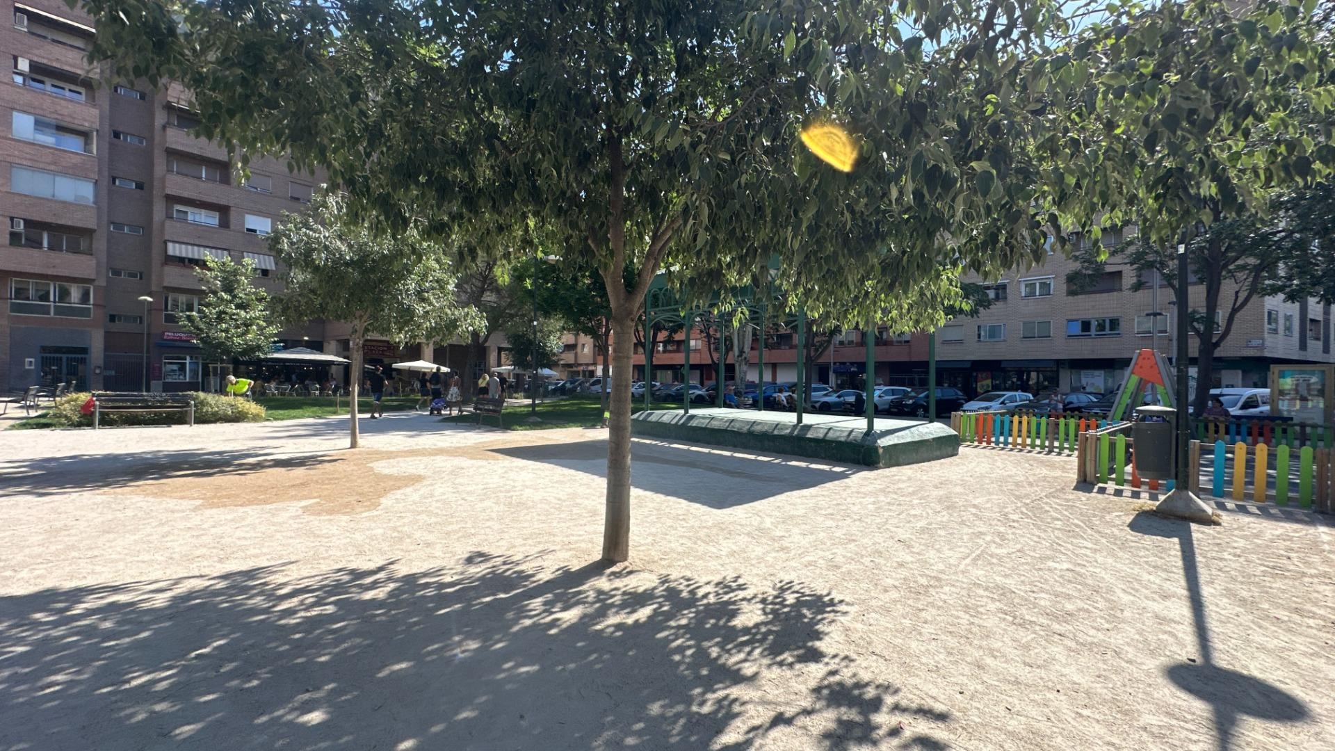 Negocios-Venta-Zaragoza-2416007-Foto-21